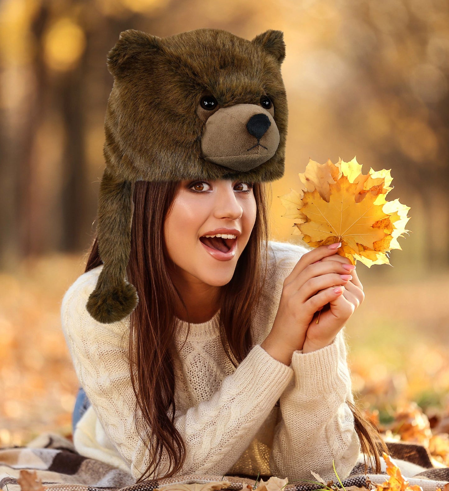 SUPER-SOFT PLUSH HAT - BROWN BEAR