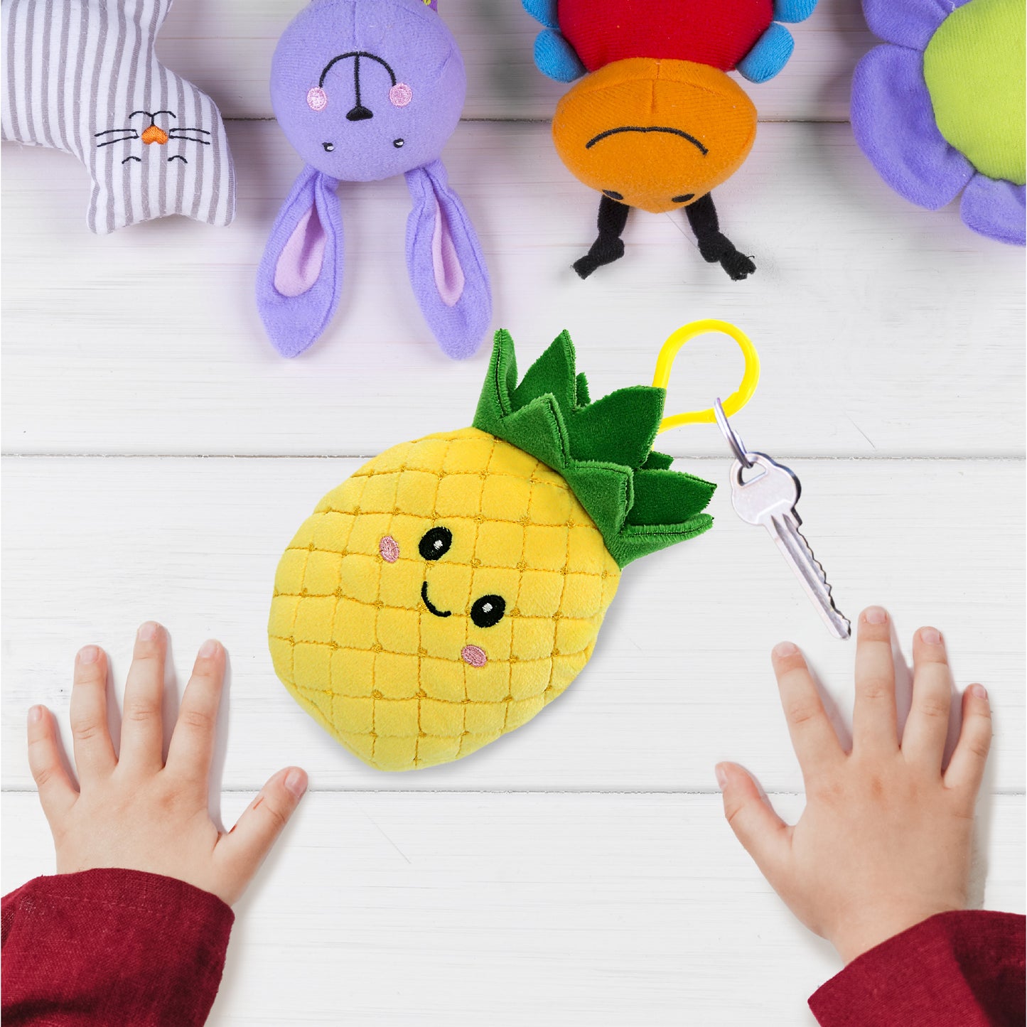 SNUG-MOOSHIES PLUSH CLIPS - PINEAPPLE