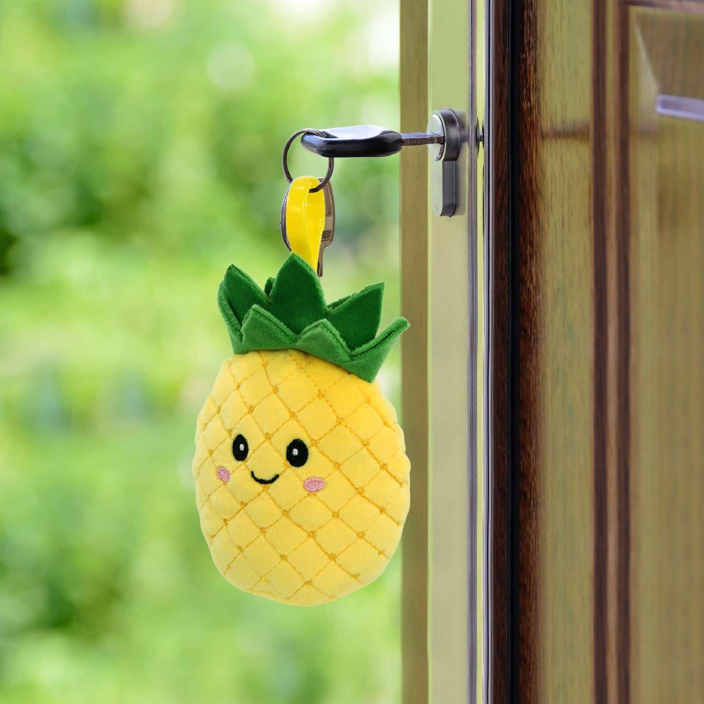 SNUG-MOOSHIES PLUSH CLIPS - PINEAPPLE