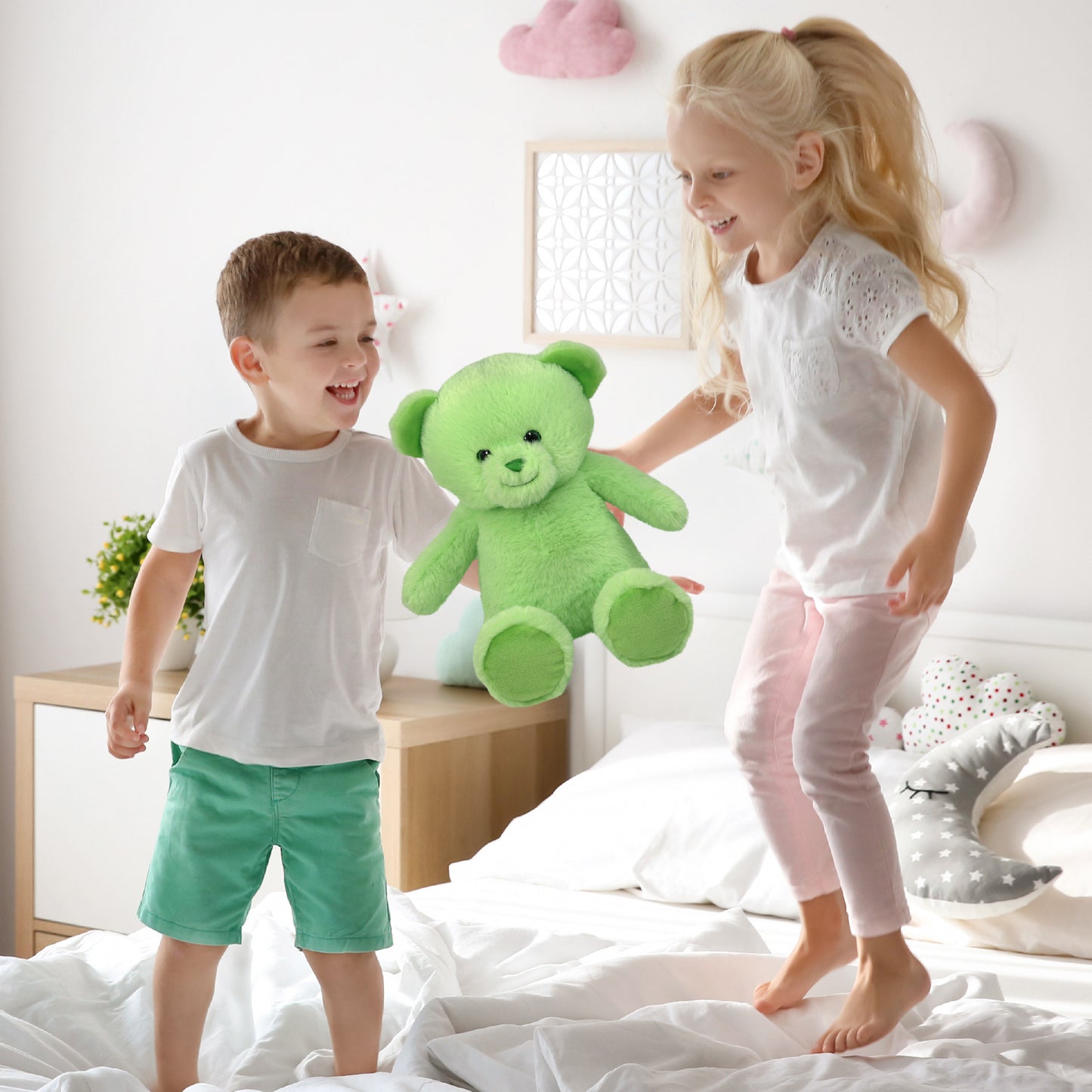 SUPER-SOFT PLUSH - GREEN BEAR 10"
