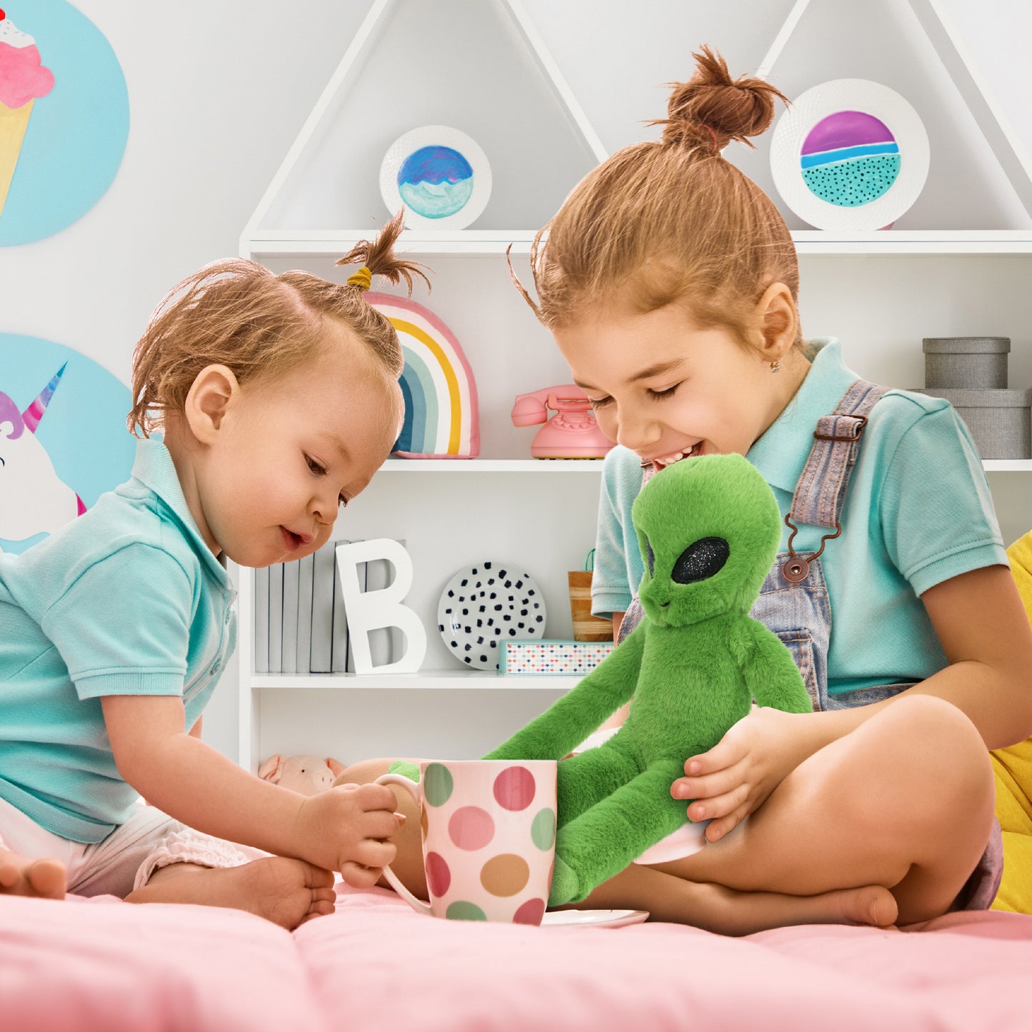 SUPER SOFT PLUSH - LONG ARM HANGING ALIEN