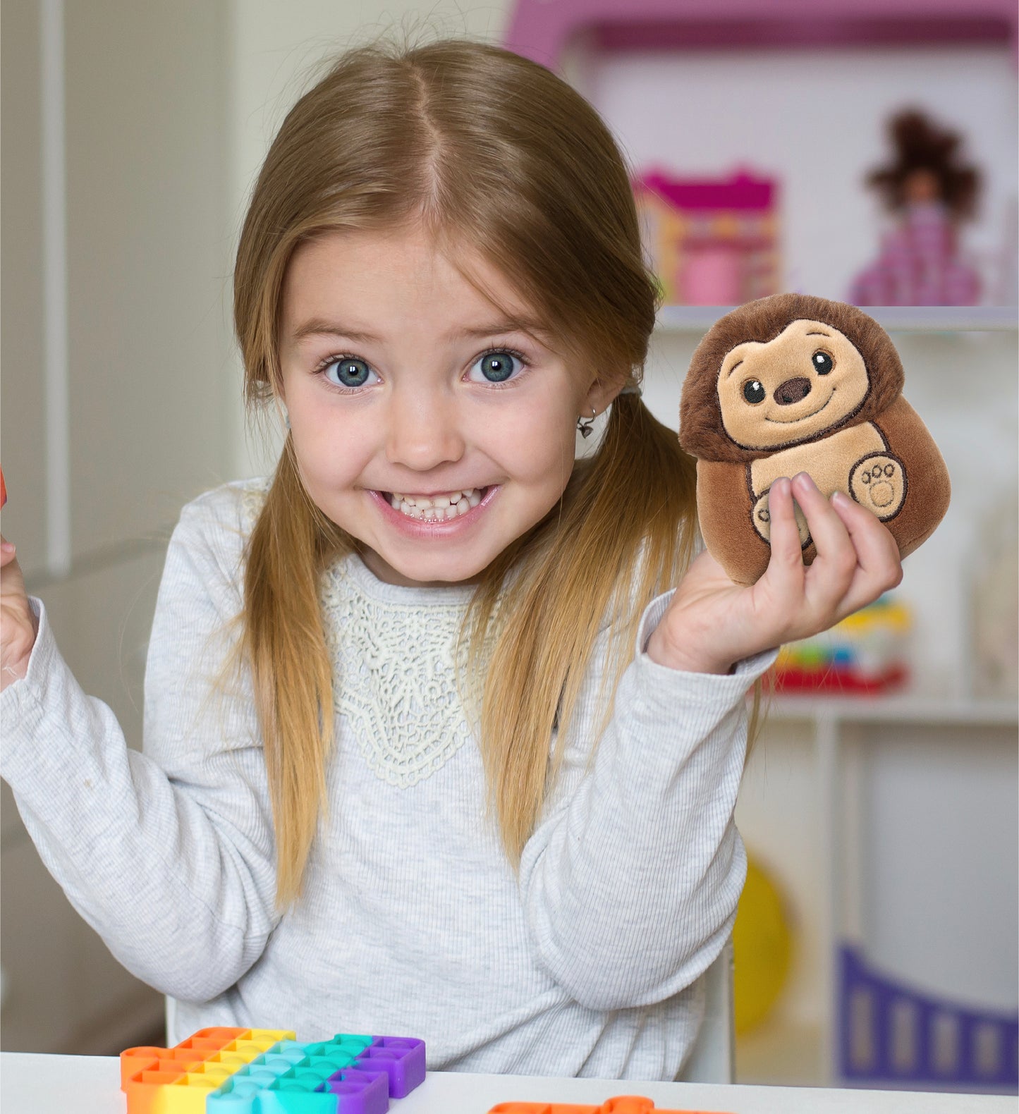 SNUG-MOOSHIES PLUSH - BIG FOOT 4"