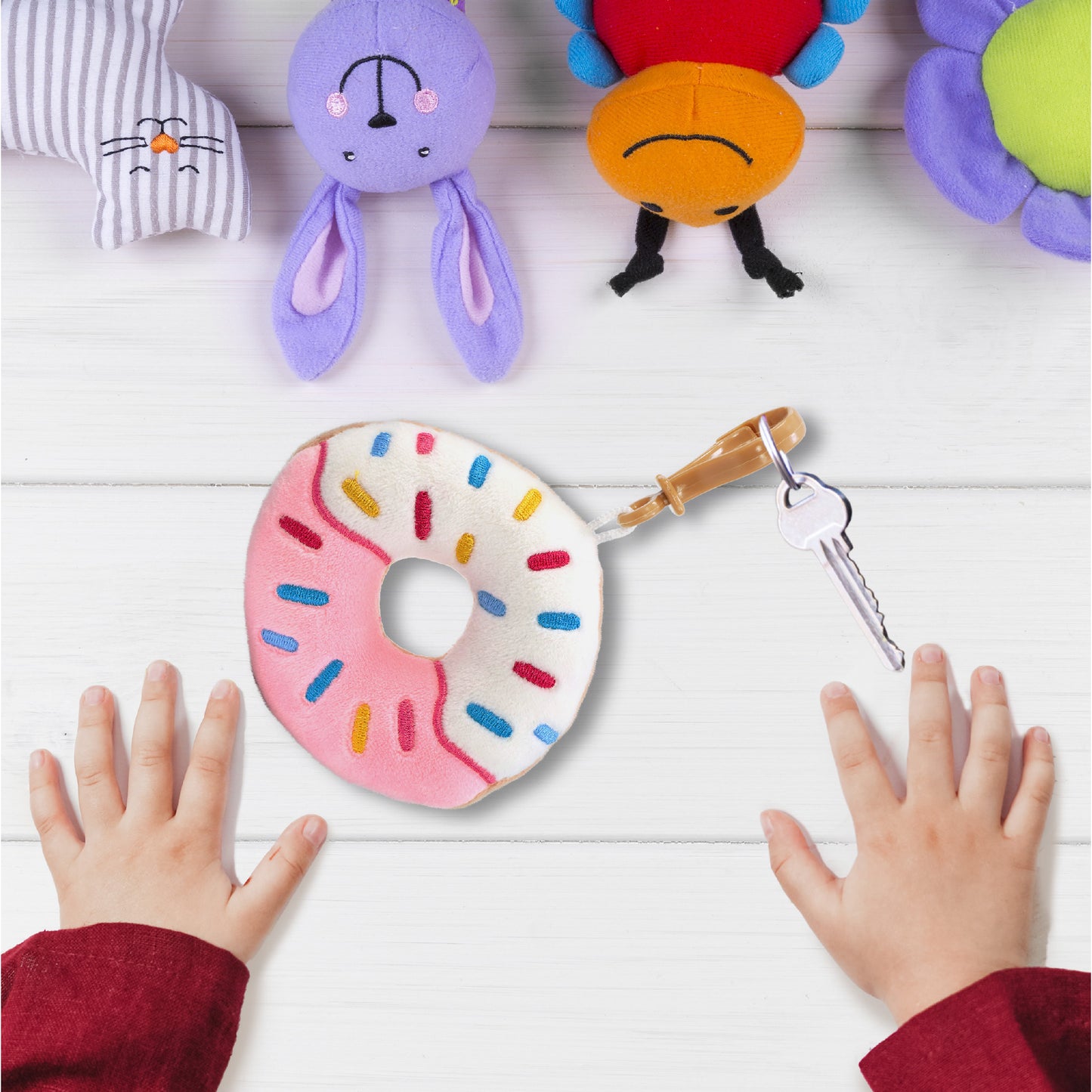 SNUG-MOOSHIES PLUSH CLIPS - DONUT
