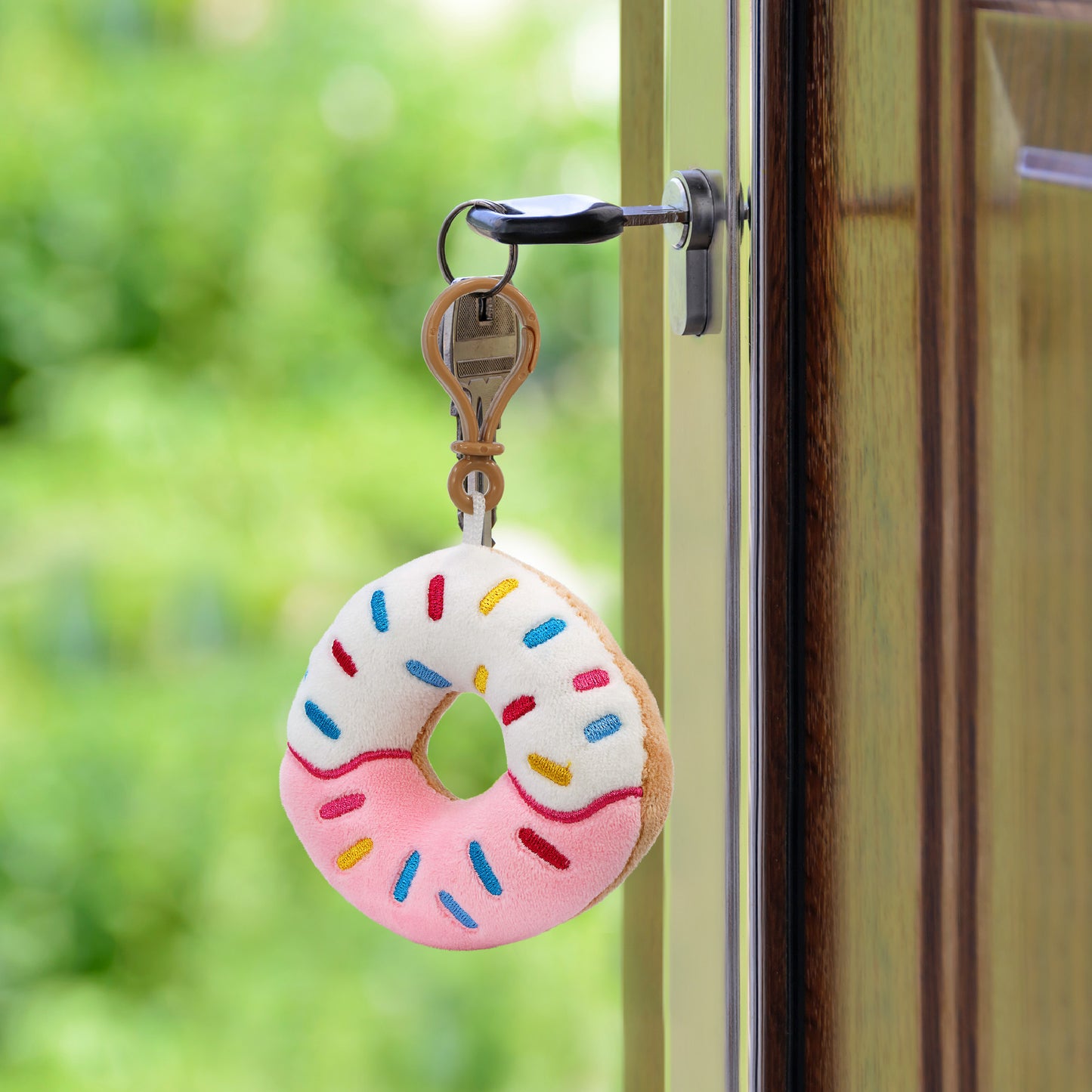 SNUG-MOOSHIES PLUSH CLIPS - DONUT