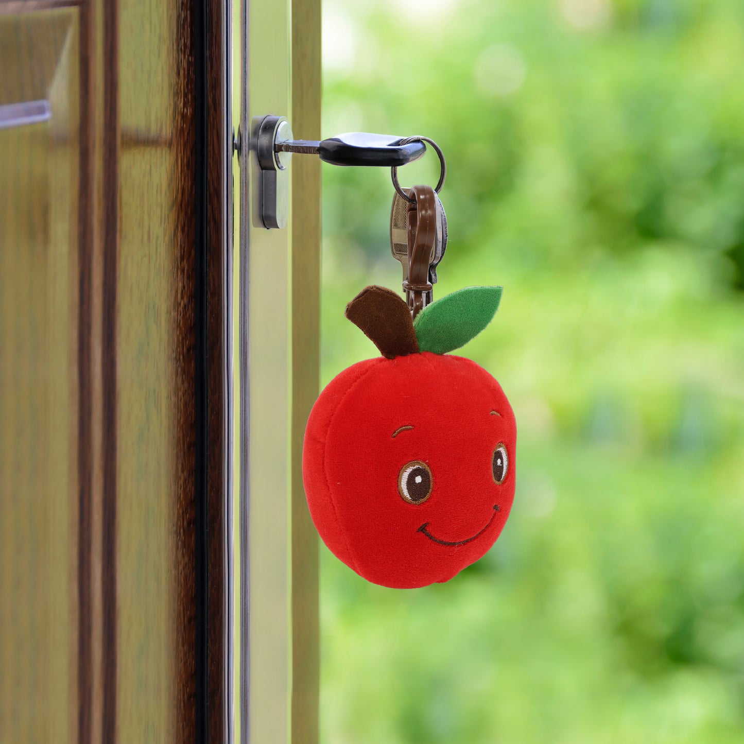 SNUG-MOOSHIES PLUSH CLIPS - APPLE