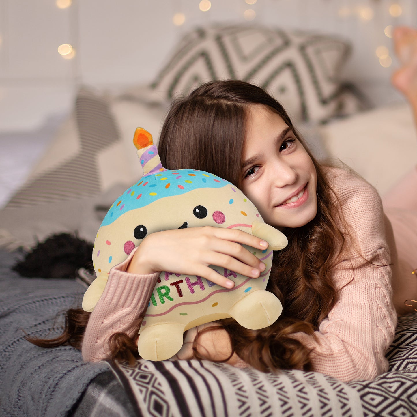 SNUG-MOOSHIES PLUSH - BIRTHDAY CAKE 10"