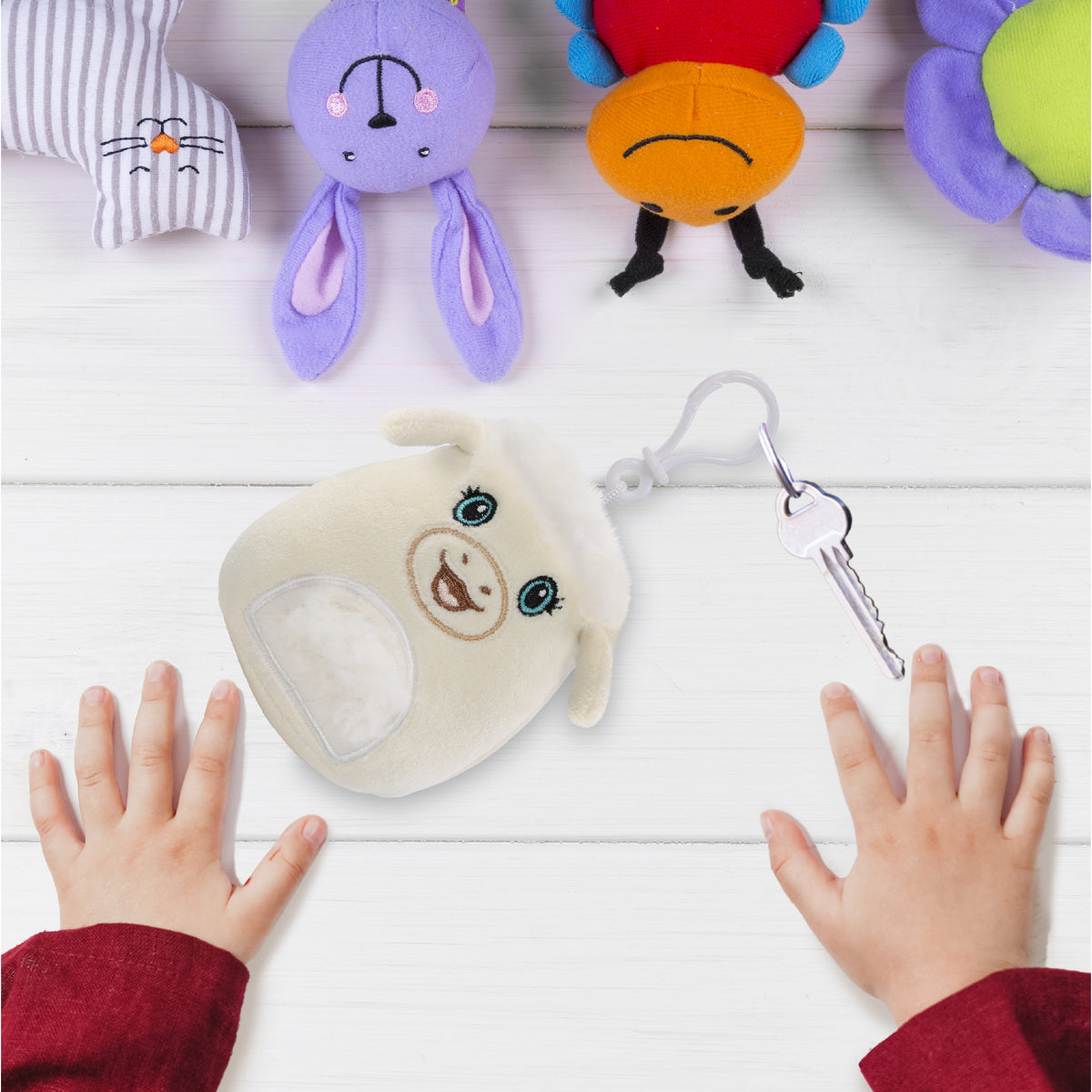 SNUG-MOOSHIES PLUSH CLIPS - LAMB