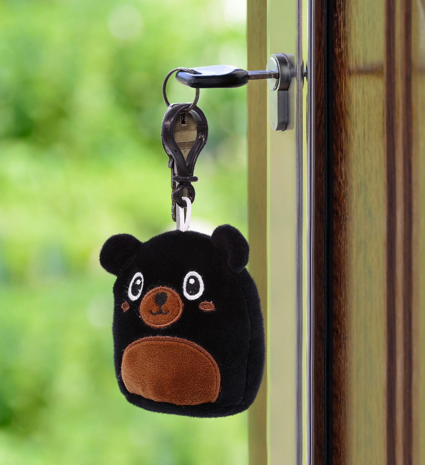 SNUG-MOOSHIES PLUSH CLIPS - BLACK BEAR