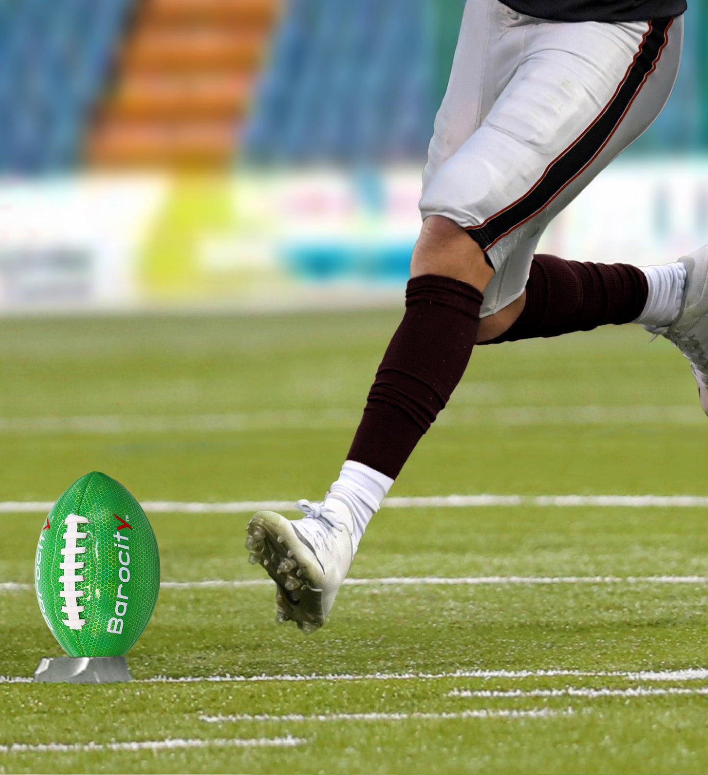 FOOTBALL - GREEN MODERN PATTERN - SIZE 3