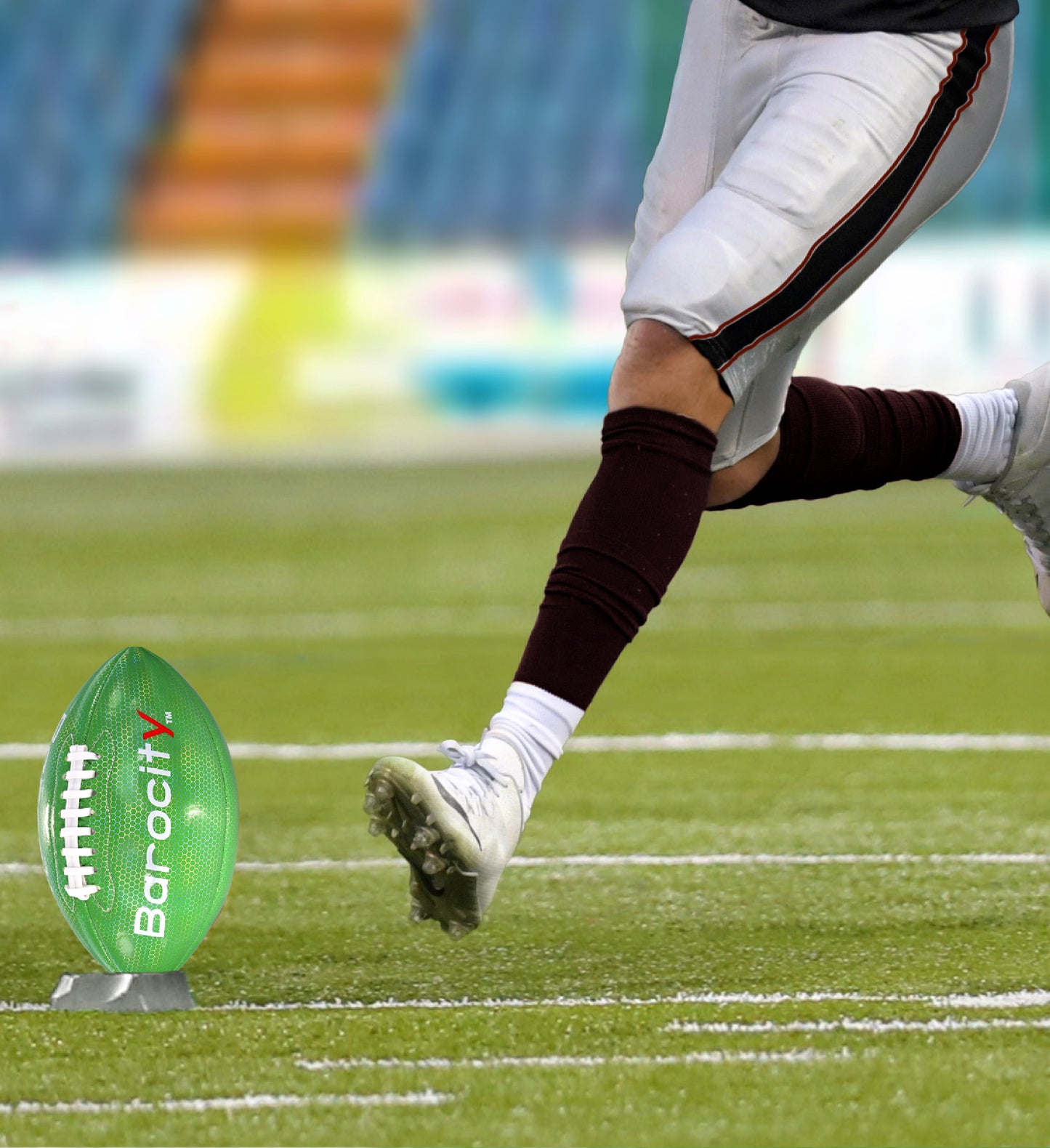 FOOTBALL - GREEN MODERN PATTERN - SIZE 6