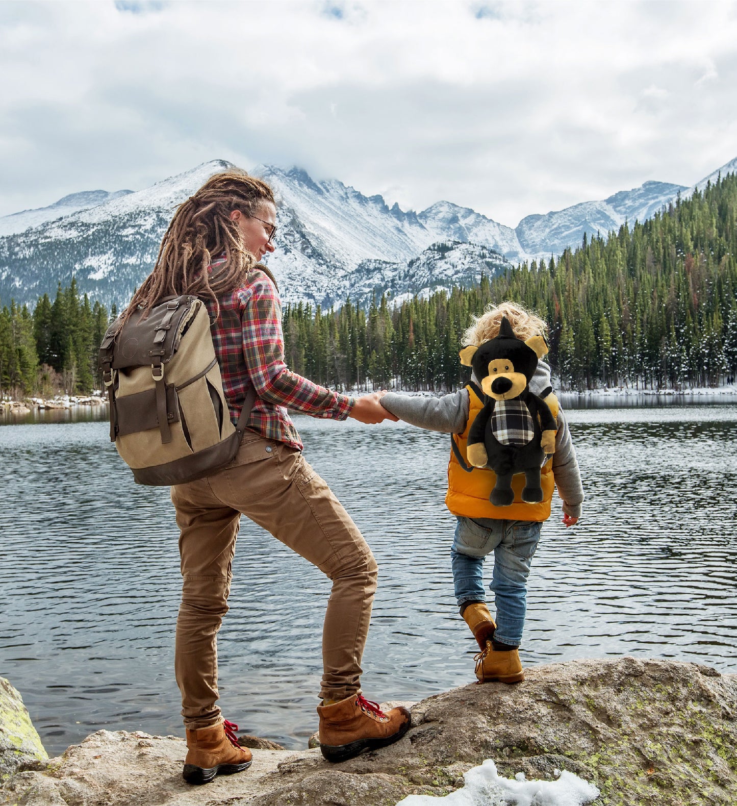 STYLISH PLUSH BACKPACK - BLACK BEAR