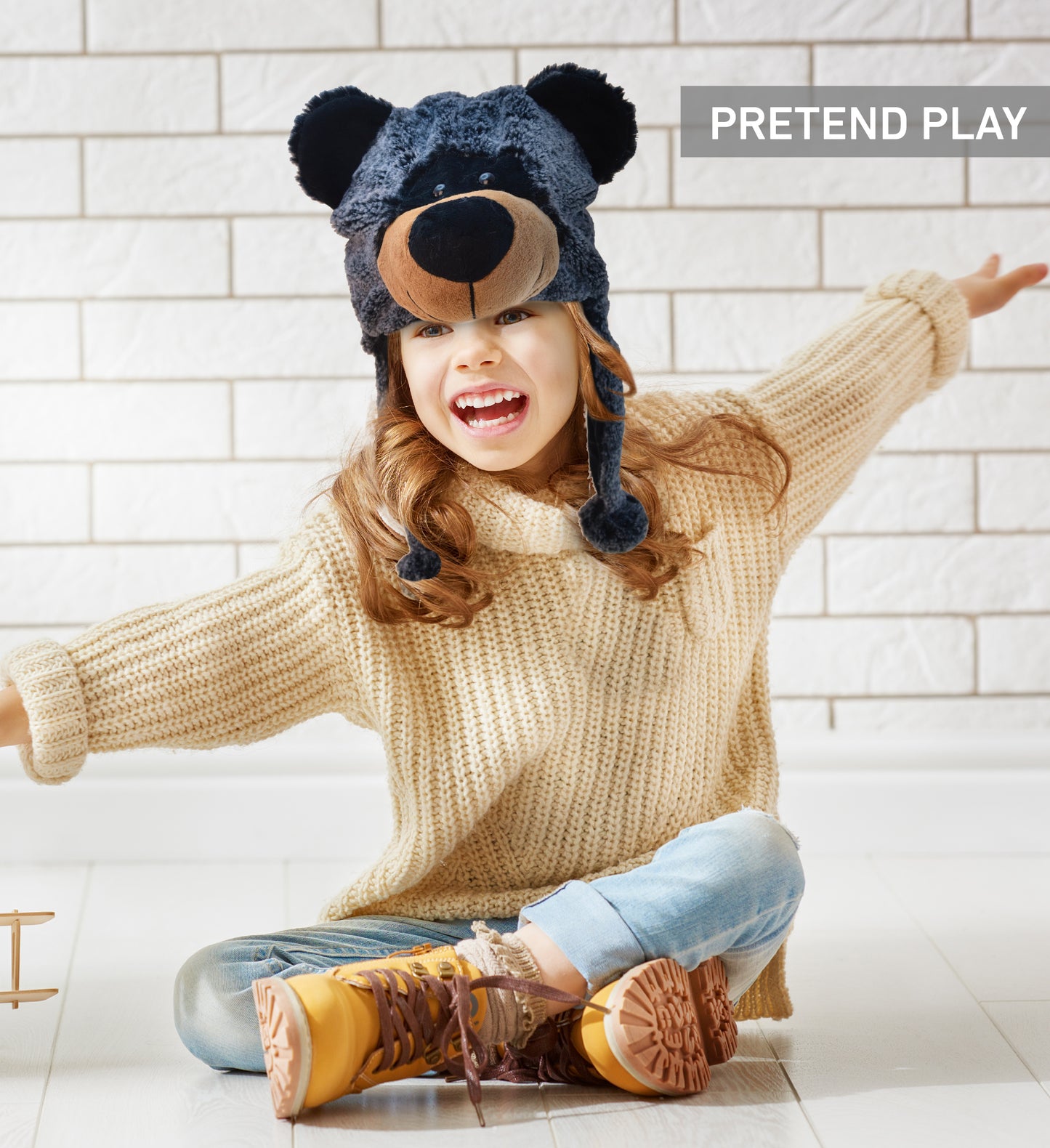 SUPER-SOFT PLUSH HAT - BLACK BEAR
