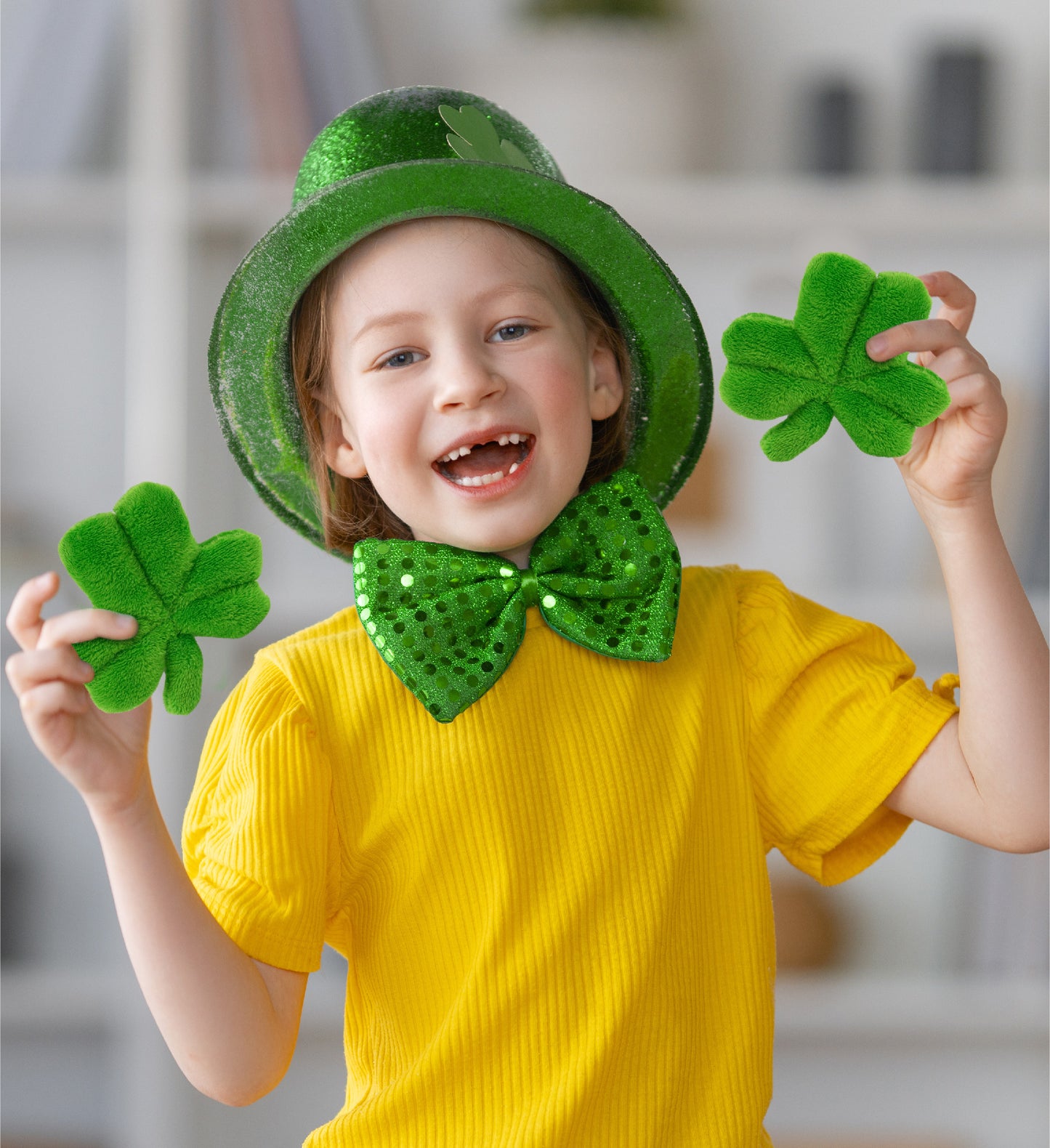 PLUSH - LARGE SHAMROCK