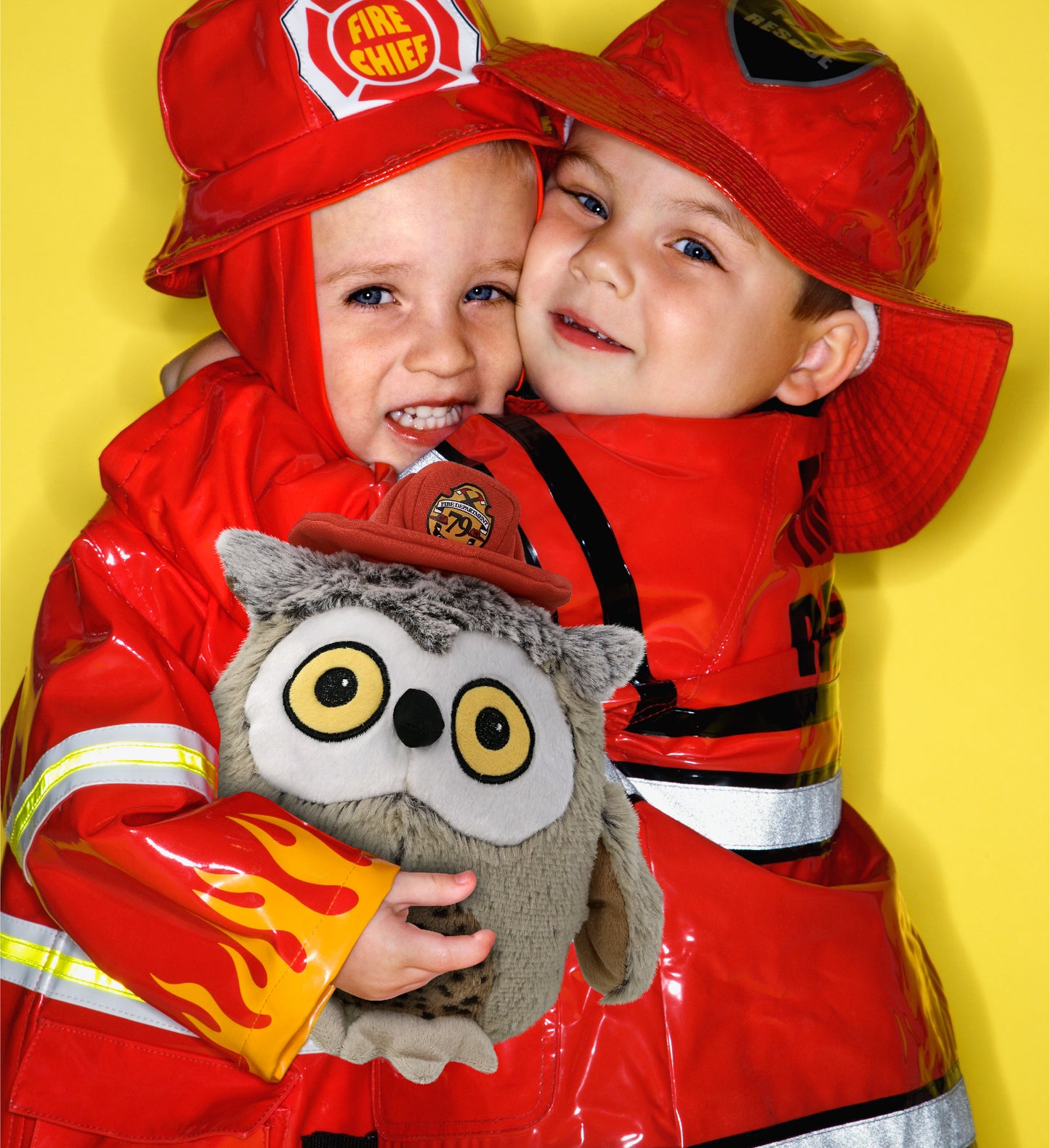 PLUSH DRESS-UP - FIREMAN LARGE
