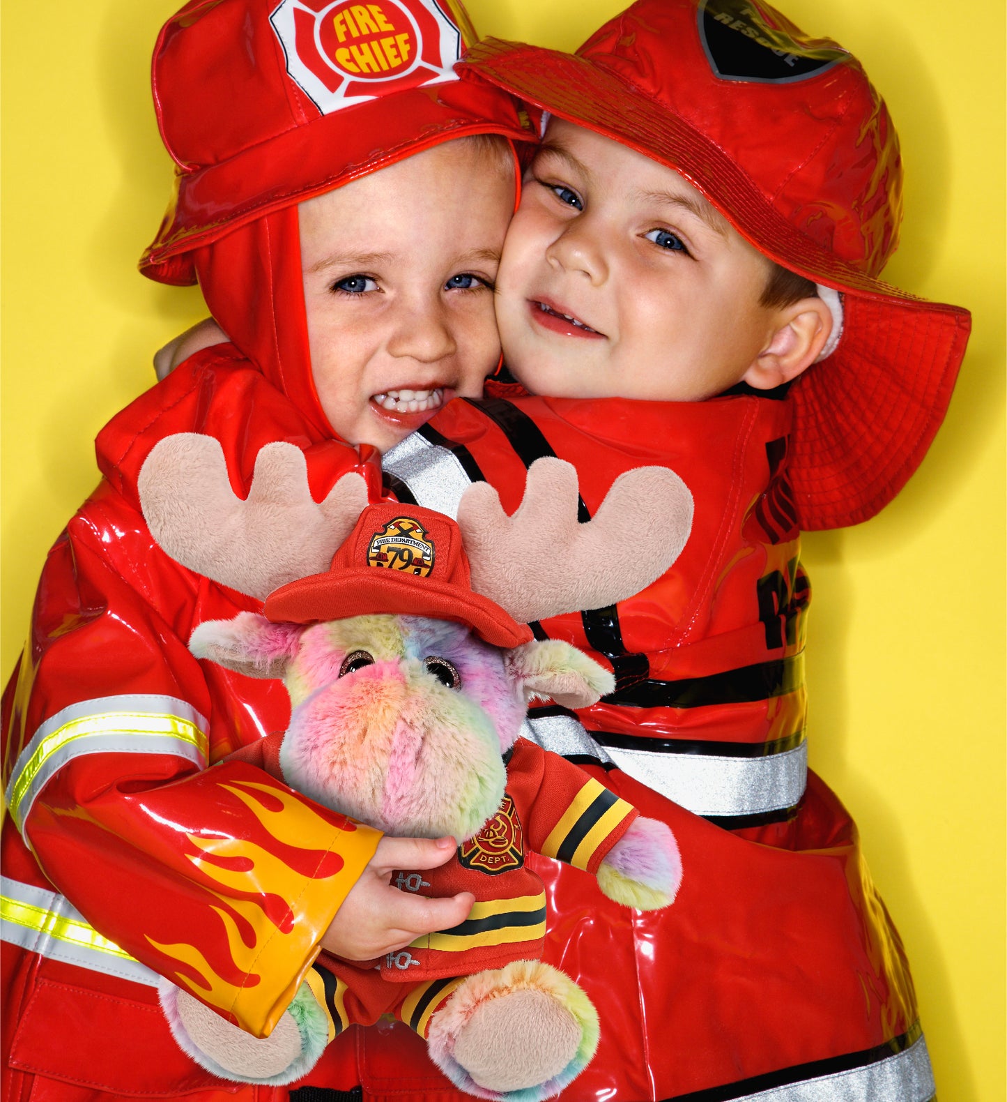 PLUSH DRESS-UP - FIREMAN LARGE WITH HOLES IN HELMET