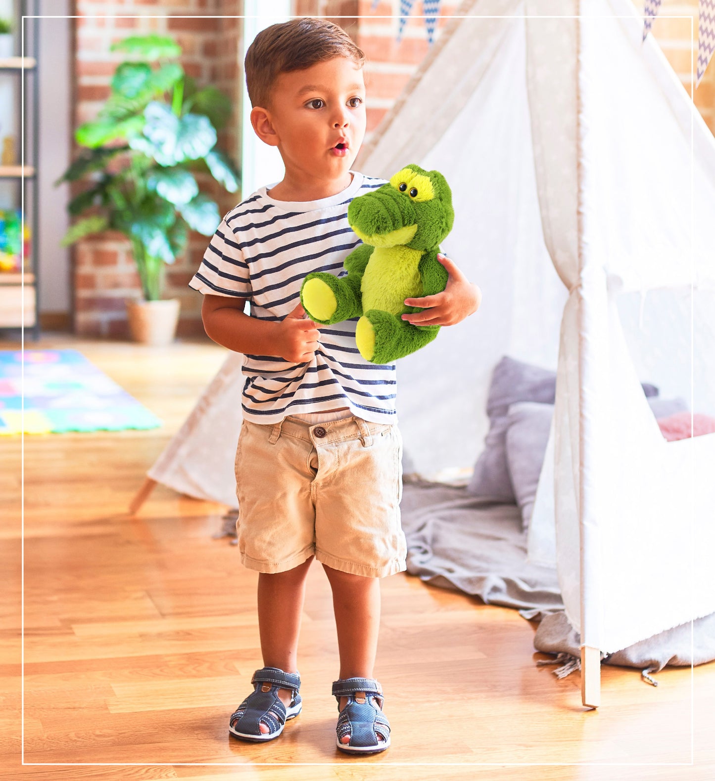 SUPER-SOFT PLUSH - SITTING GREEN ALLIGATOR