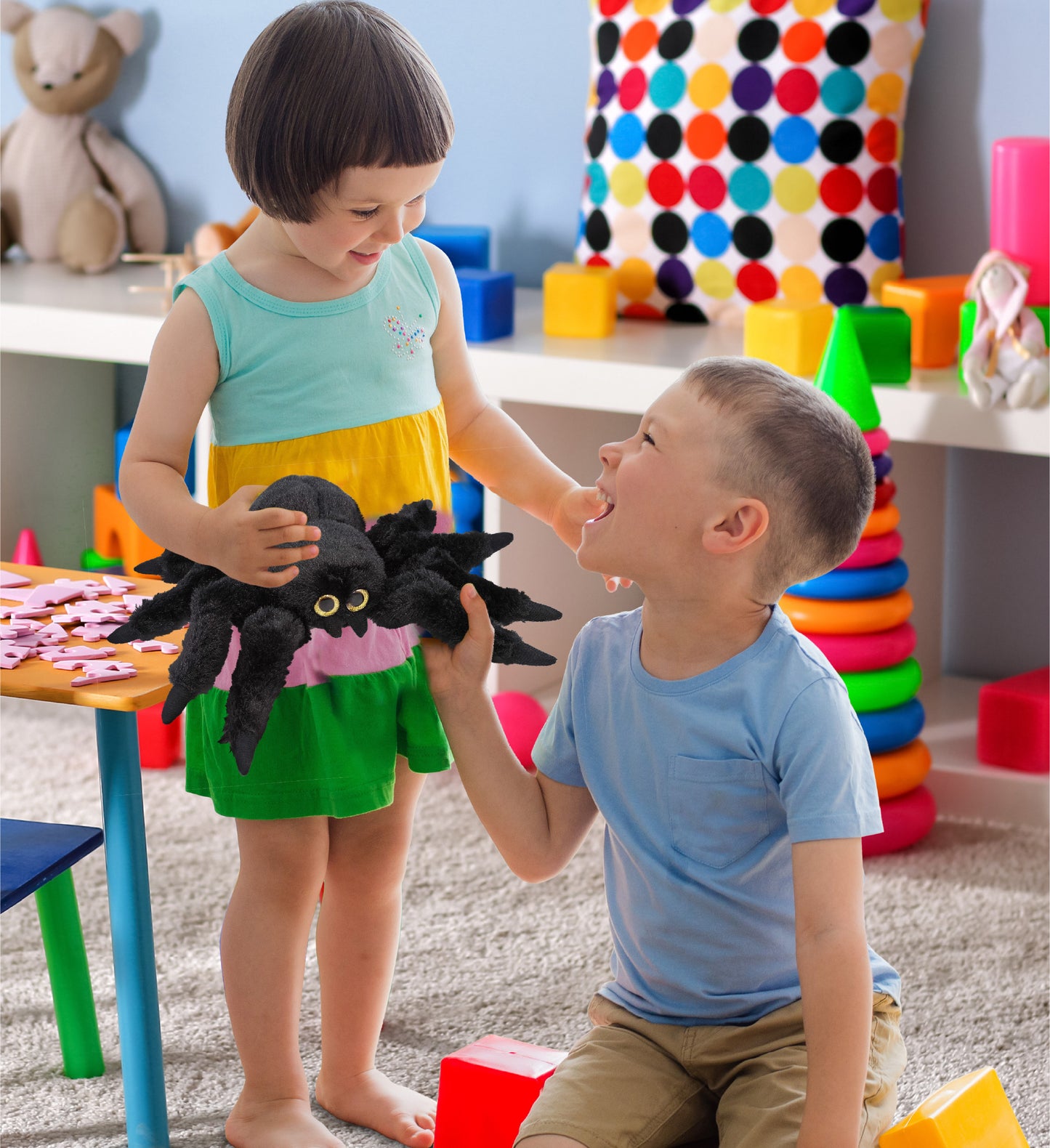 SUPER SOFT PLUSH - BLACK SPIDER