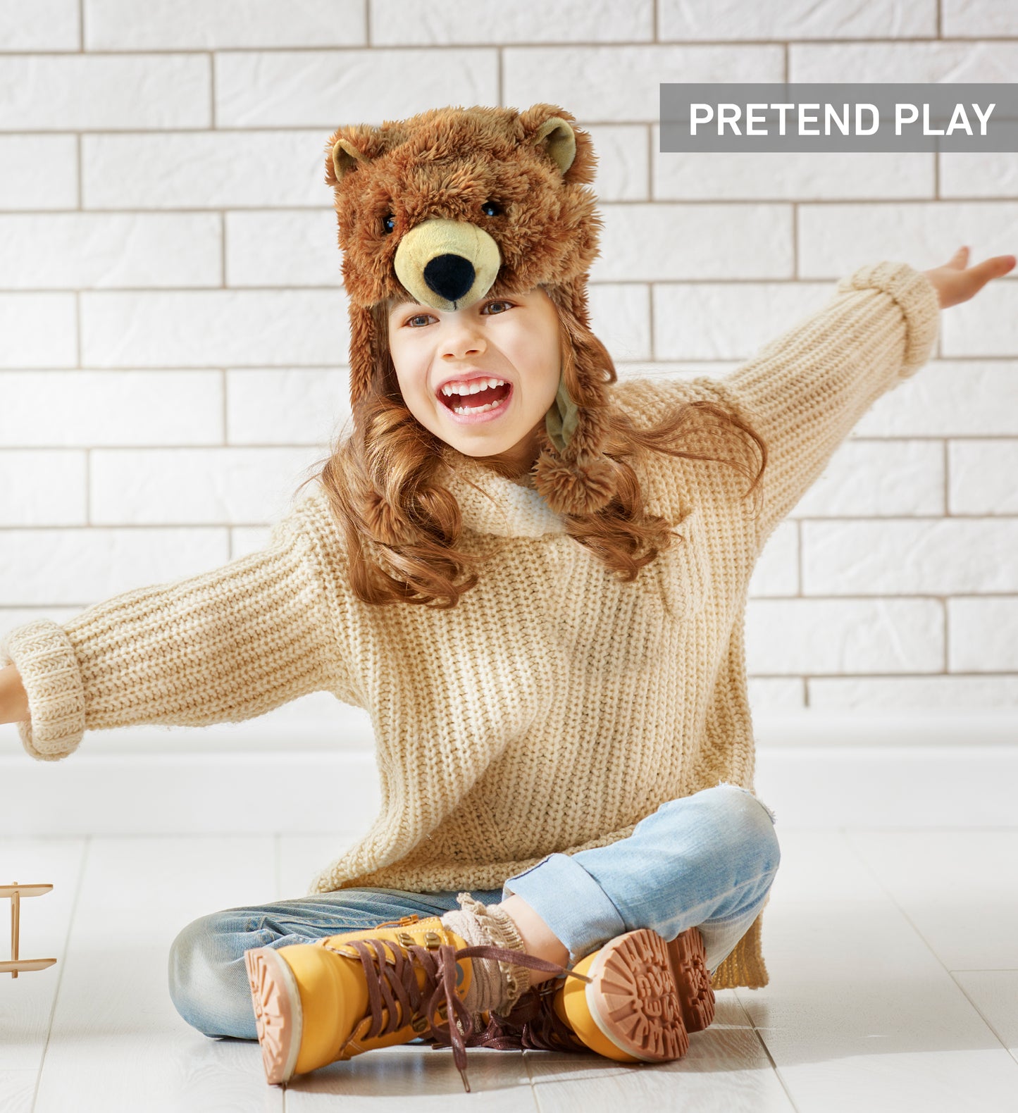 SUPER SOFT PLUSH HAT - GRIZZLY BEAR