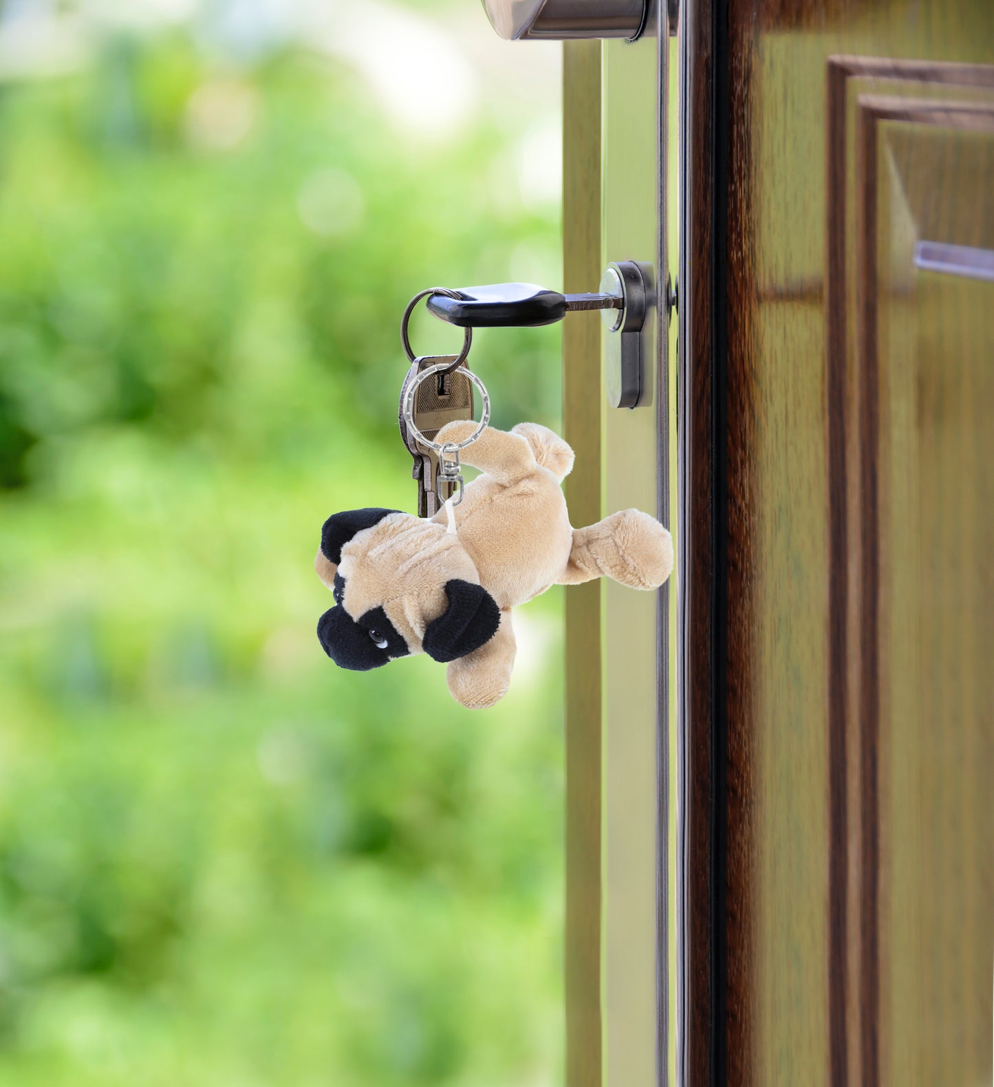 PLUSH KEYCHAIN - PUG DOG