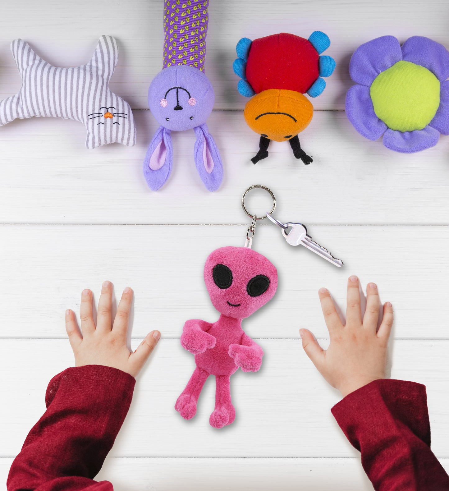 PLUSH KEYCHAIN - PINK ALIEN