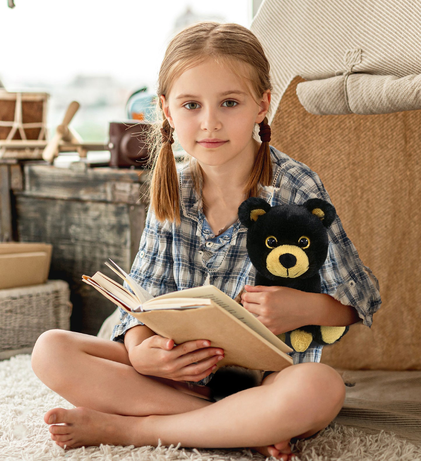 BIG EYE PLUSH - BLACK BEAR