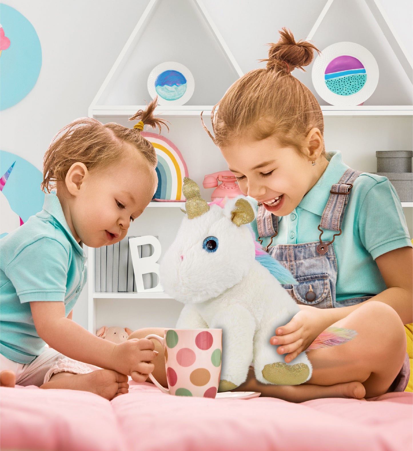 SUPER-SOFT PLUSH - WHITE & GOLD UNICORN