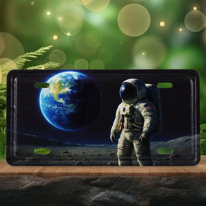 LICENSE PLATE MAGNET - ASTRONAUT IN SPACE