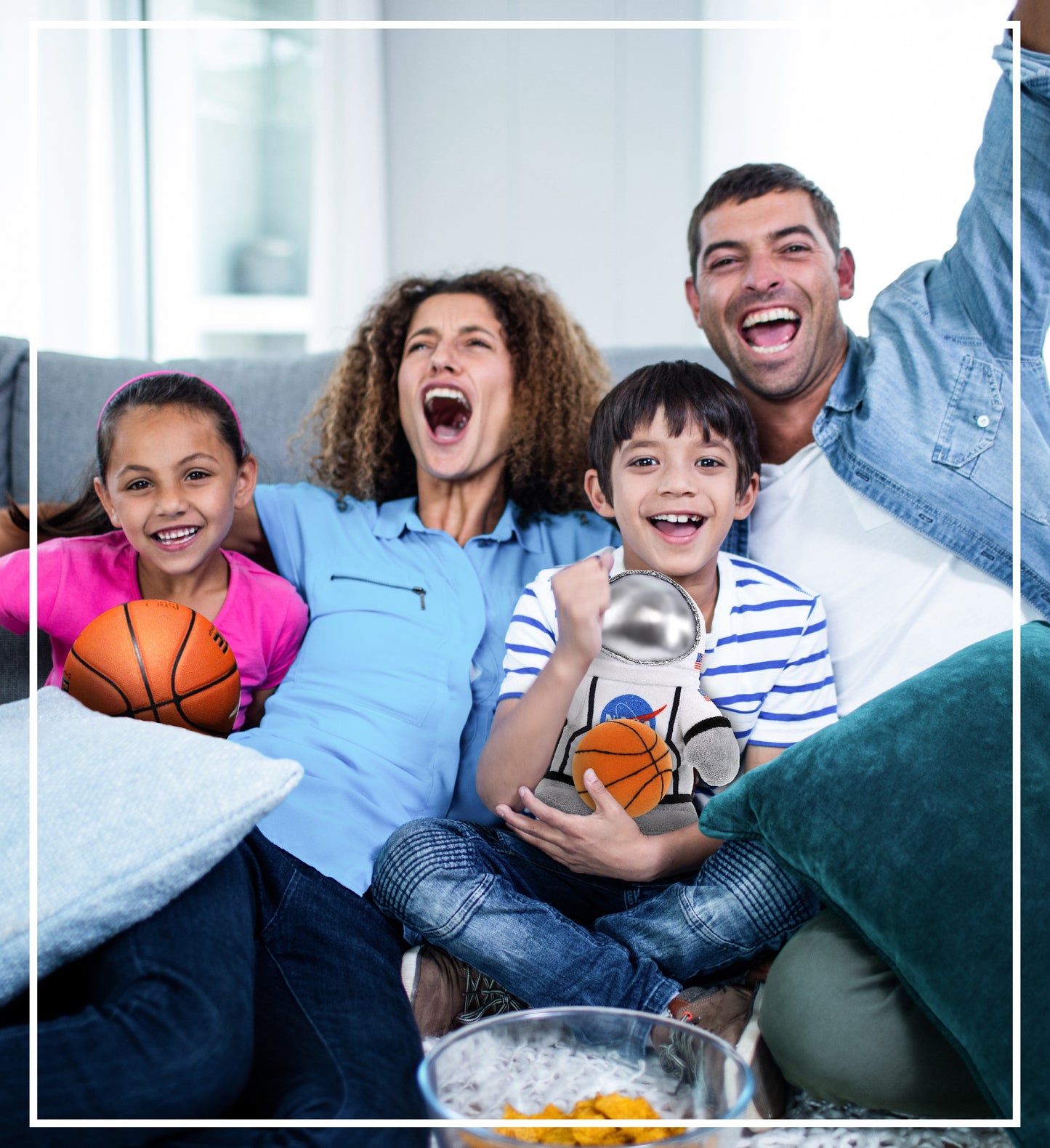 SNUG-MOOSHIES PLUSH - STANDING ASTRONAUT with Basketball Plush