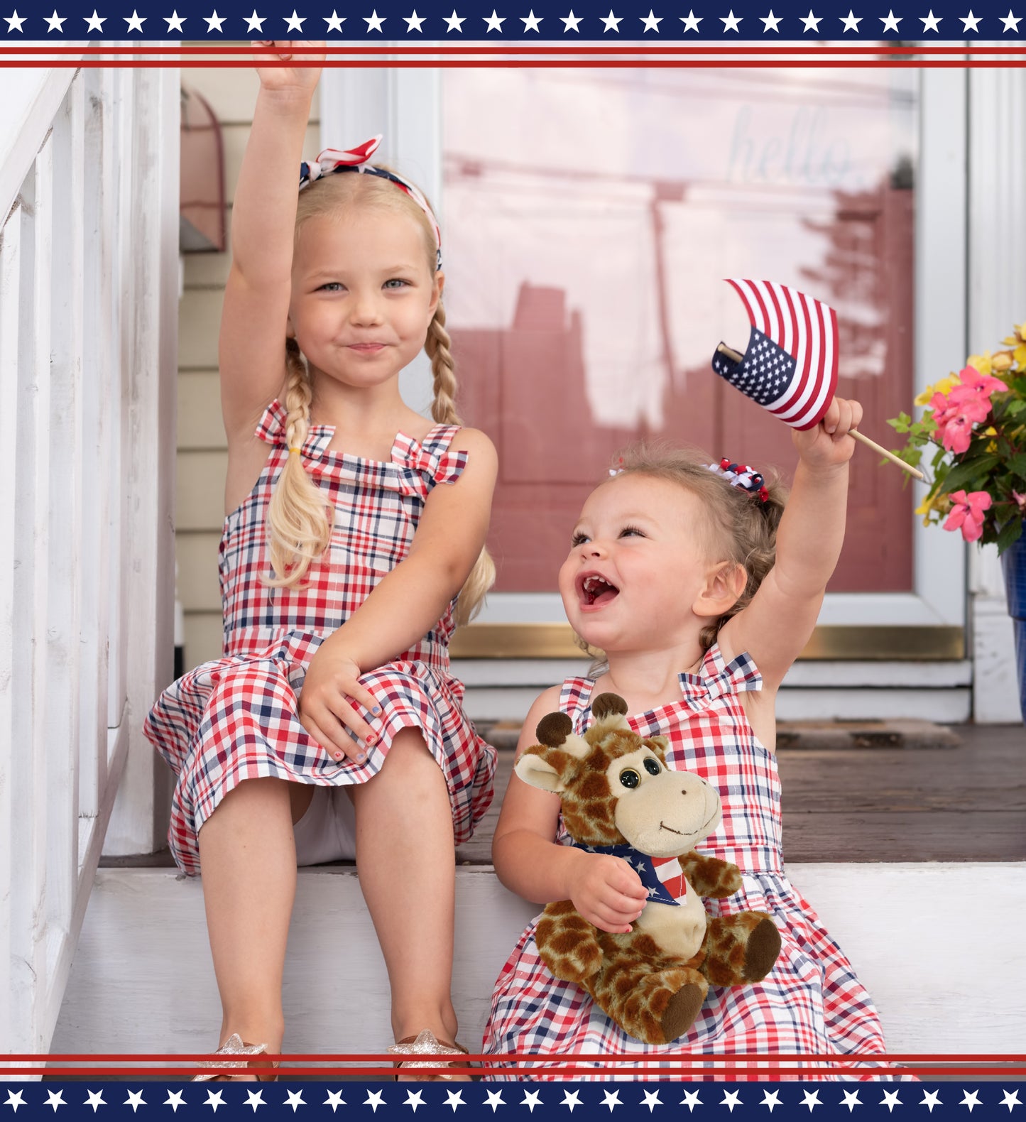SUPER-SOFT PLUSH - SITTING GIRAFFE WITH USA FLAG BANDANA