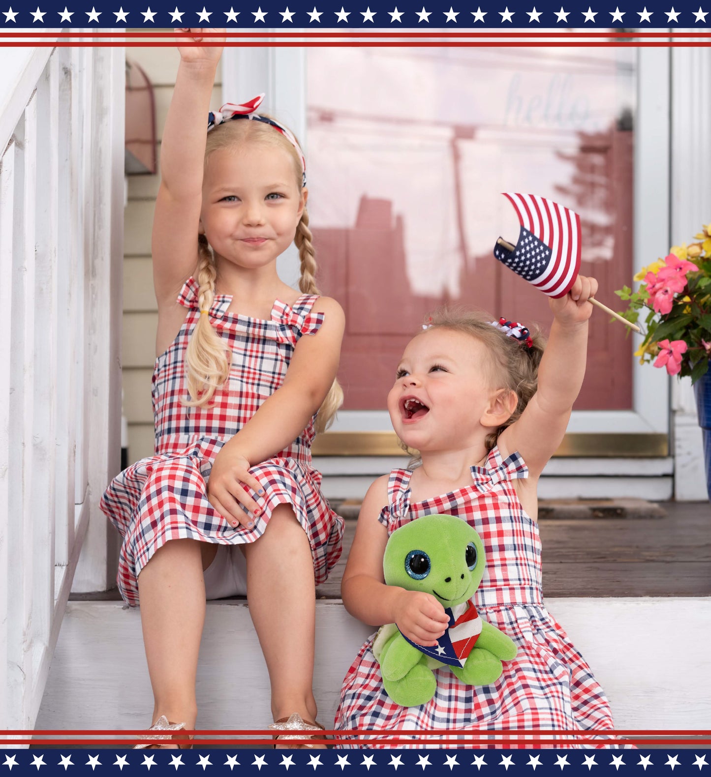 SPARKLE EYES PLUSH - SMALL GREEN SEA TURTLE WITH USA FLAG BANDANA