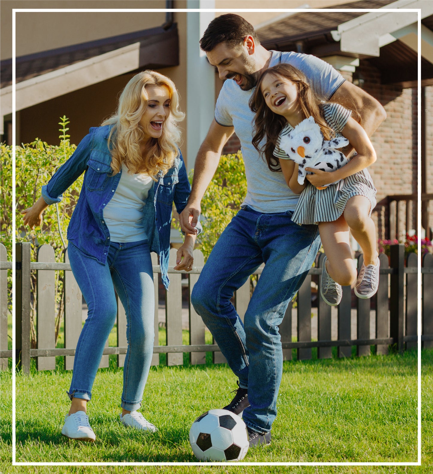 SUPER SOFT PLUSH - WHITE OWL WITH SOCCER PLUSH