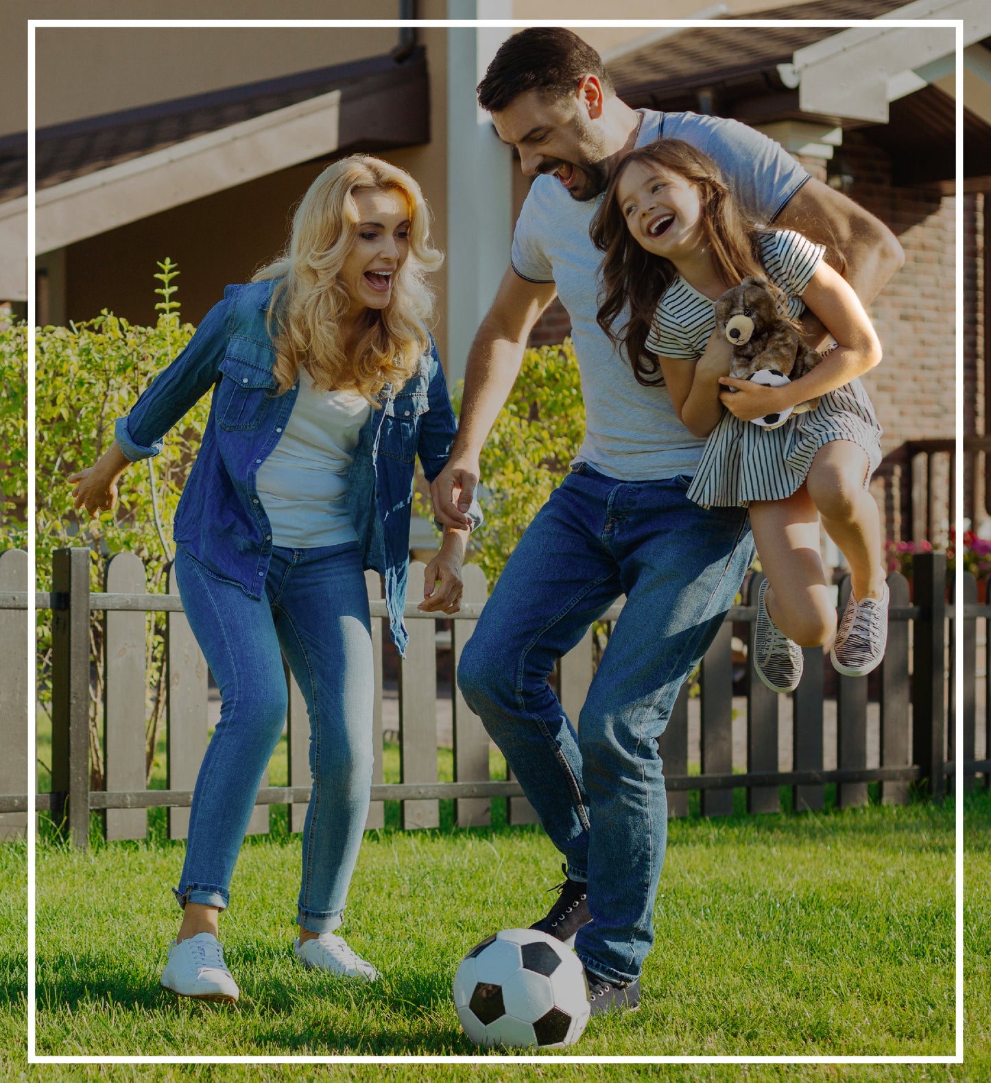 SUPER SOFT PLUSH - CUTE SITTING GRIZZLY WITH SOCCER PLUSH