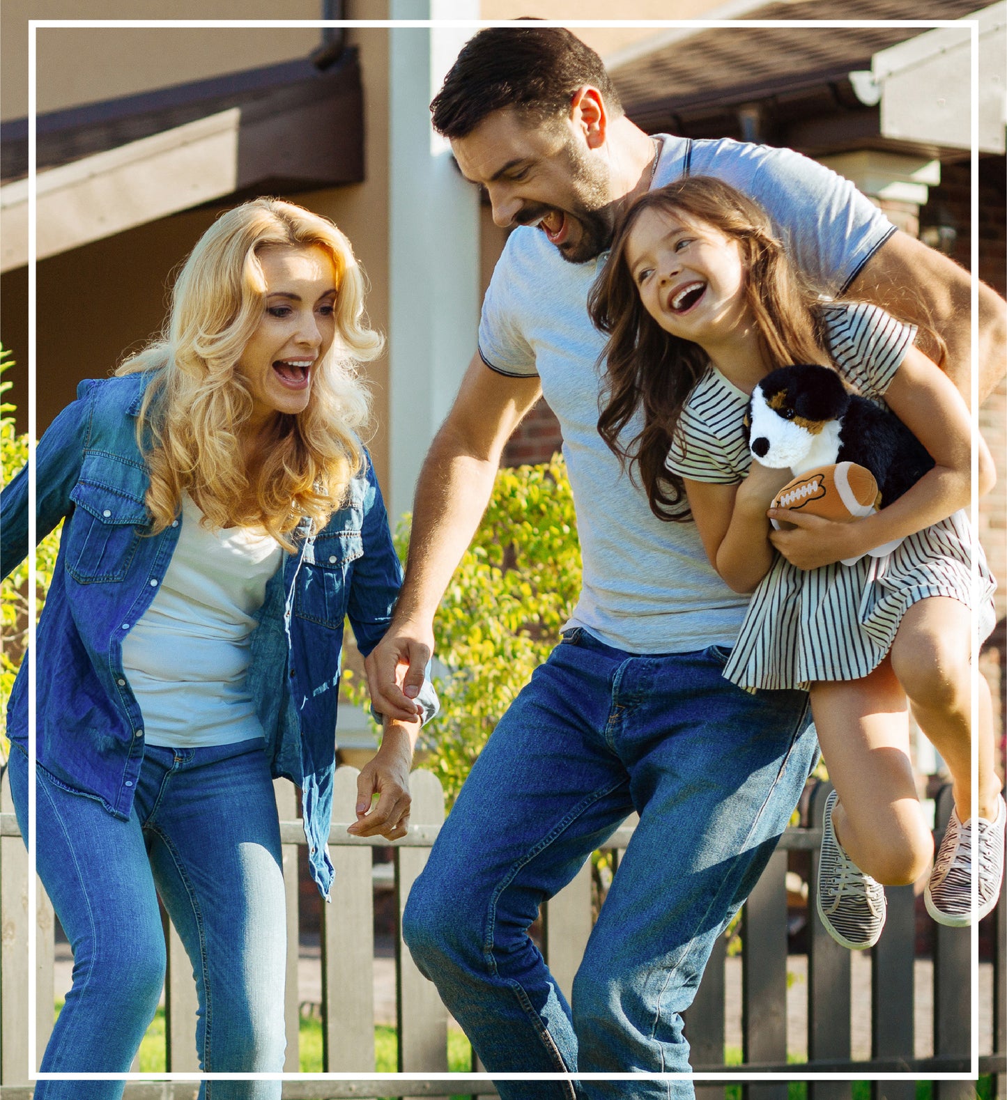 SUPER SOFT PLUSH - BERNESE DOG WITH FOOTBALL PLUSH