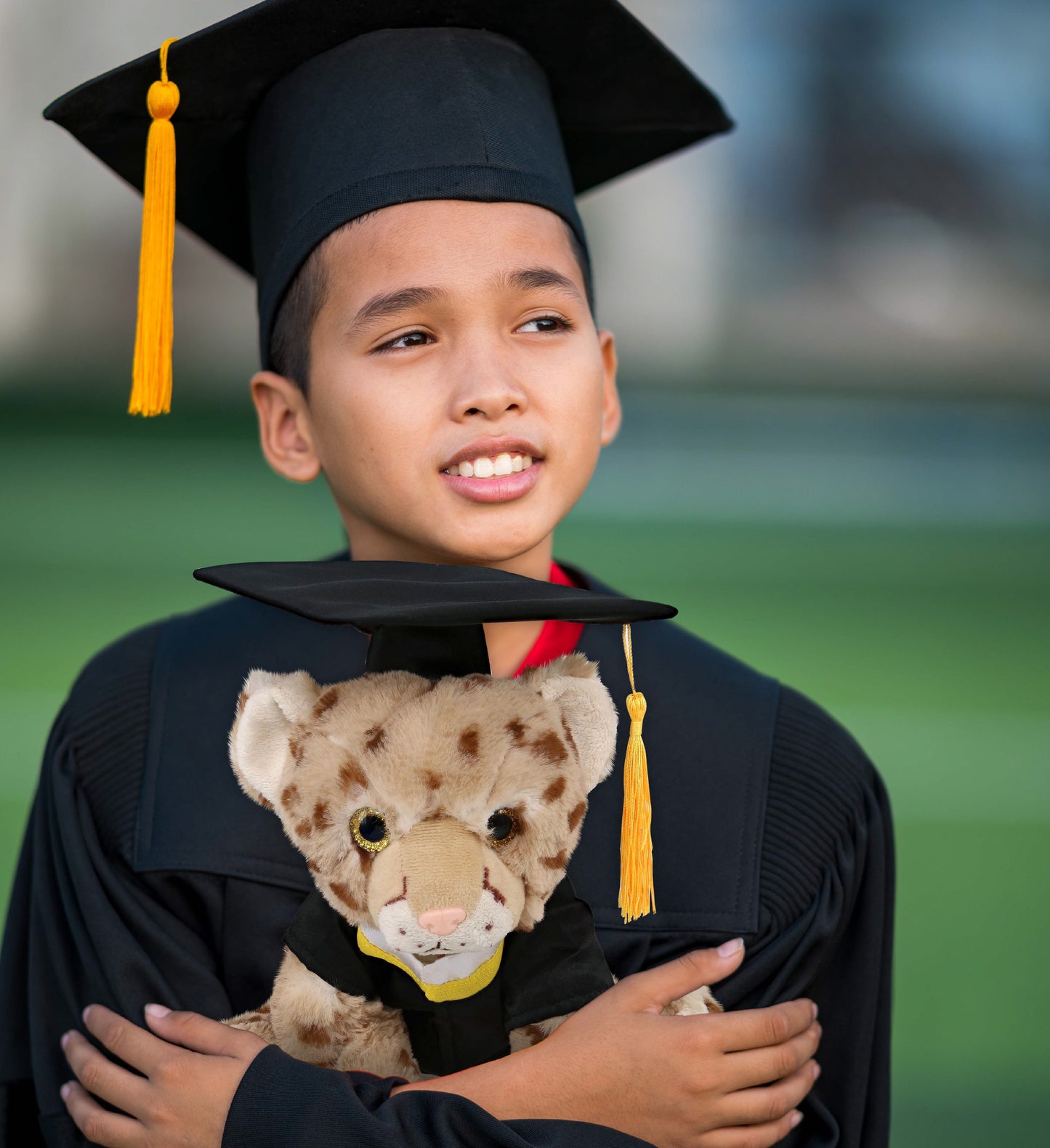 DolliBu Squat Cheetah Graduation Plush with Gown and Cap with Tassel - 8.5 Inch