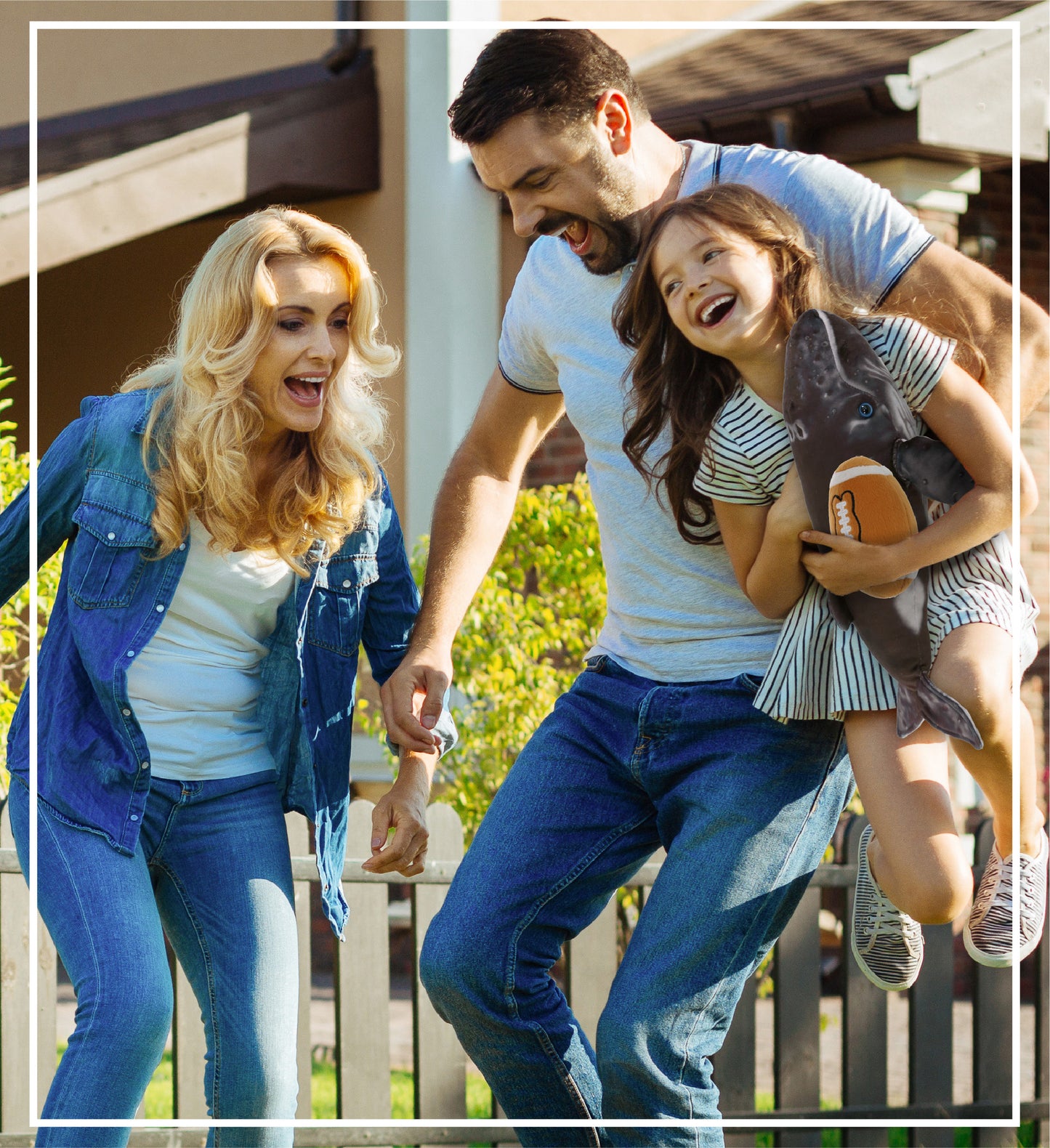 WILD COLLECTION PLUSH - HUMPBACK WHALE 16" WITH FOOTBALL PLUSH