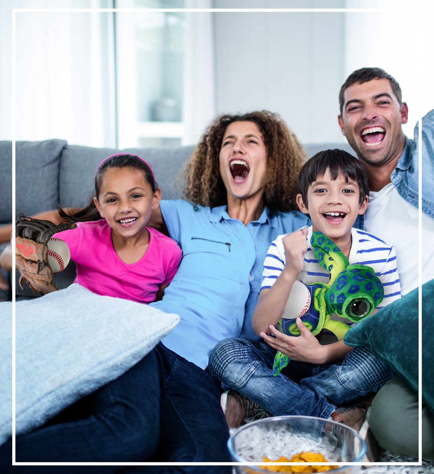 WILD COLLECTION PLUSH - GREEN SEA TURTLE 10" WITH BASEBALL PLUSH