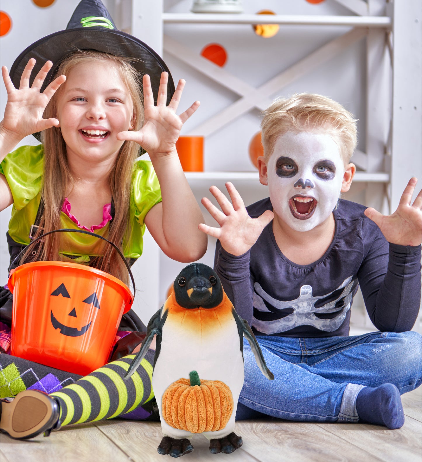 WILD COLLECTION PLUSH - PENGUIN 9" WITH PUMPKIN PLUSH