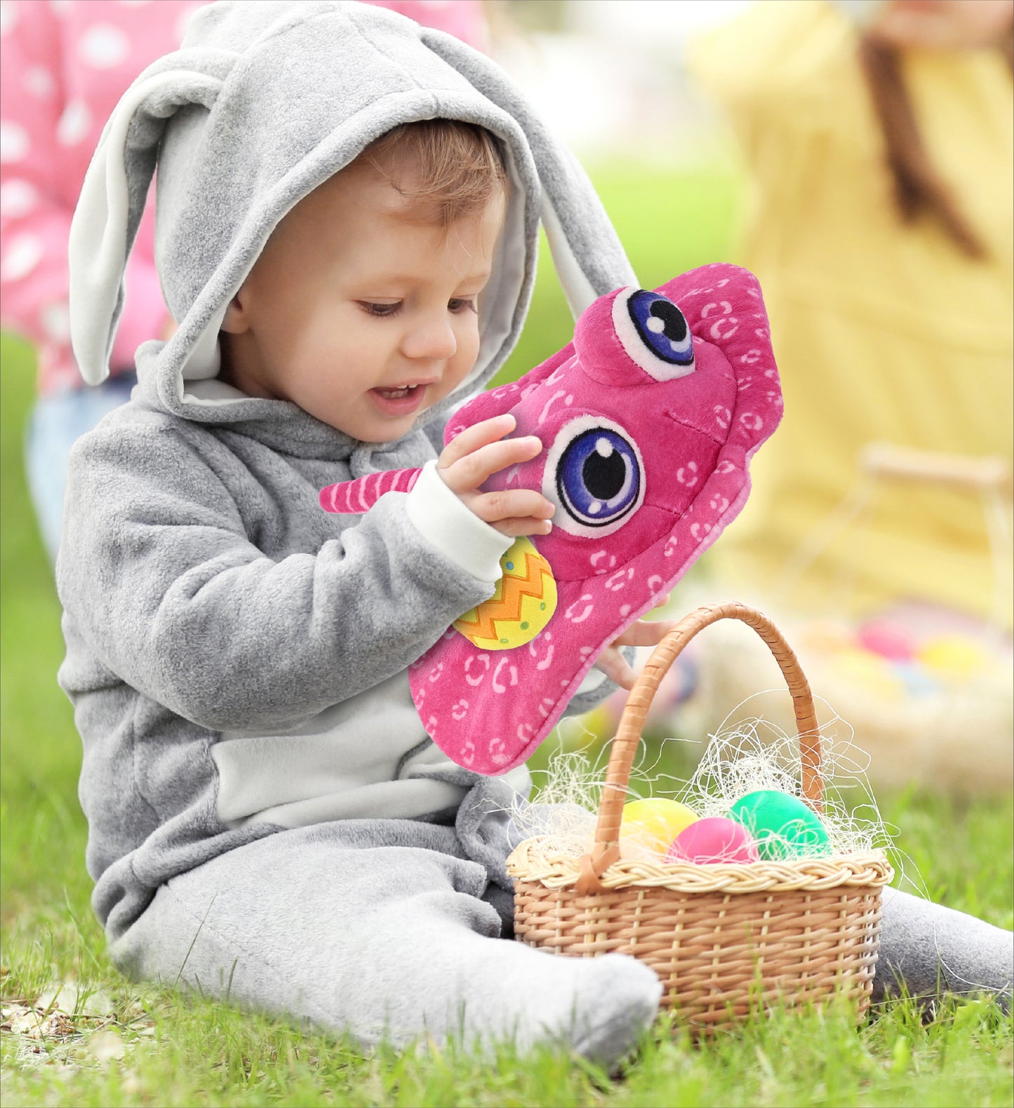 DolliBu Plush Buddies Pink Stingray with Yellow Easter Egg Plush - 10 Inches