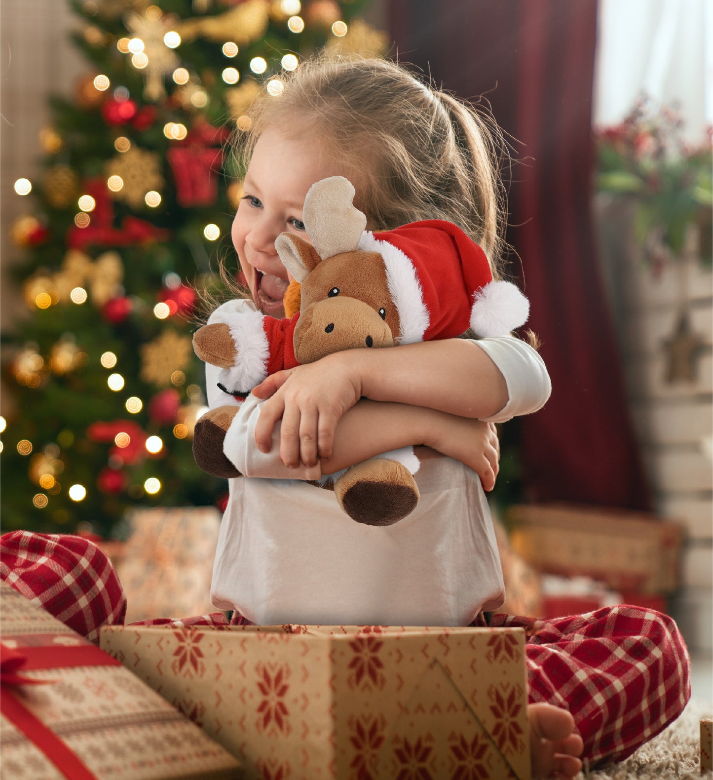 6" PLUSH - MOOSE WITH SANTA DRESS UP