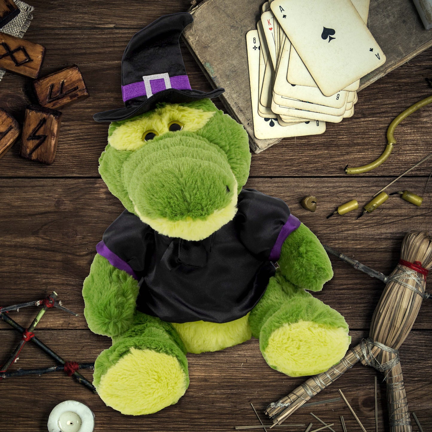 SUPER-SOFT PLUSH - SITTING GREEN ALLIGATOR WITH WITCH DRESS UP