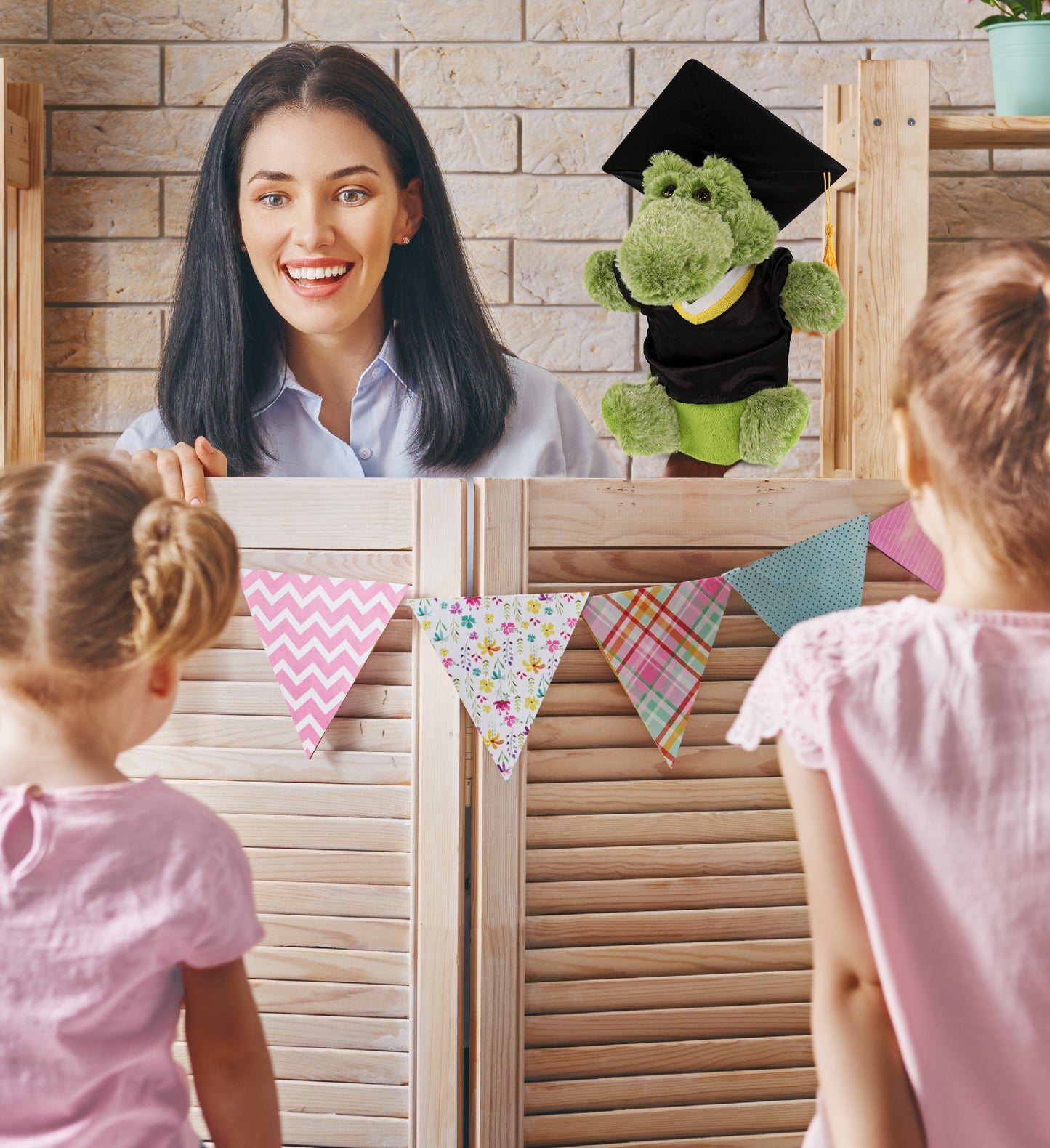 DolliBu Alligator Graduation Plush Toy with Gown and Cap with Tassel - 9 Inches
