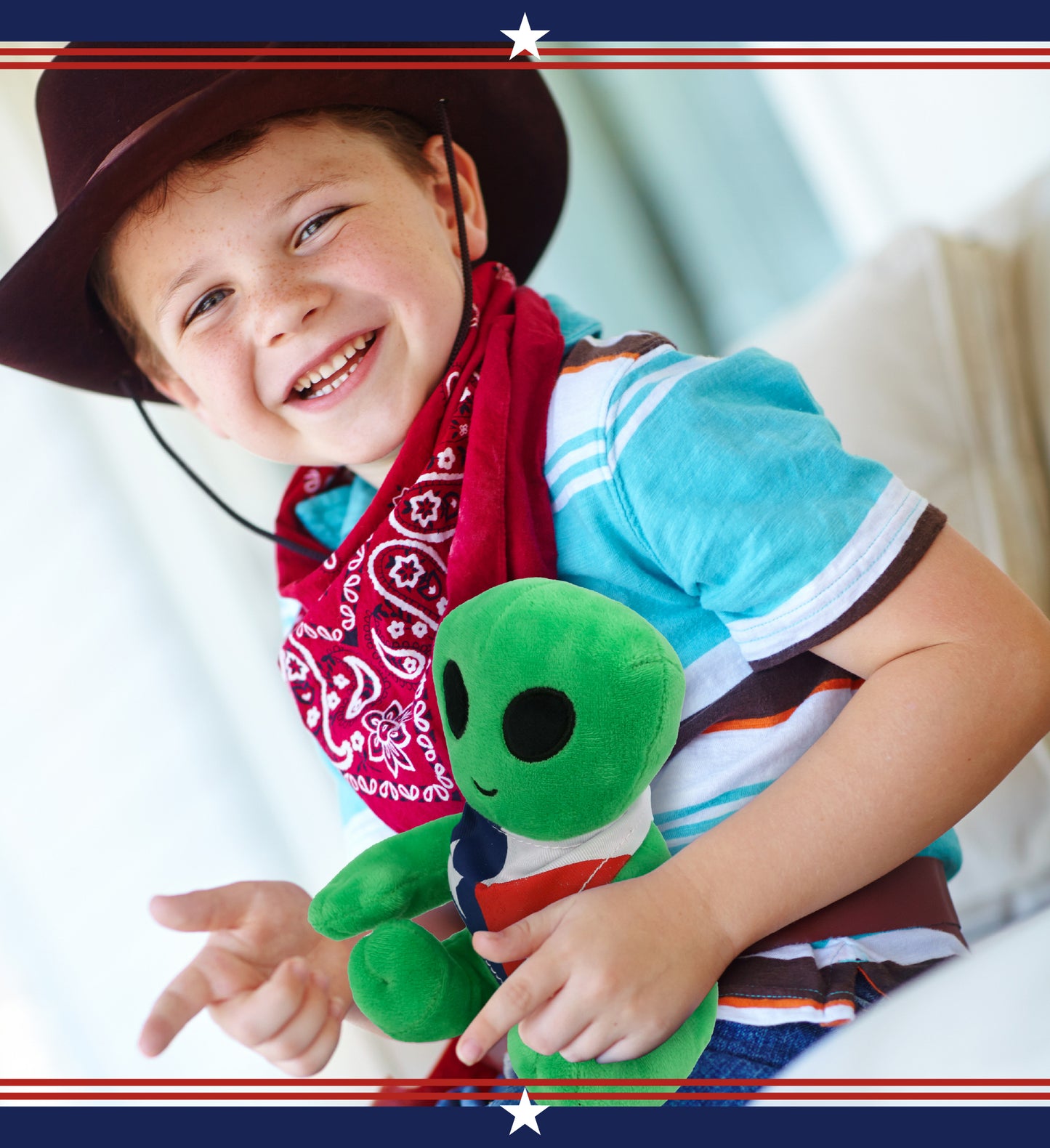 6" PLUSH - ALIEN WITH TEXAS FLAG BANDANA