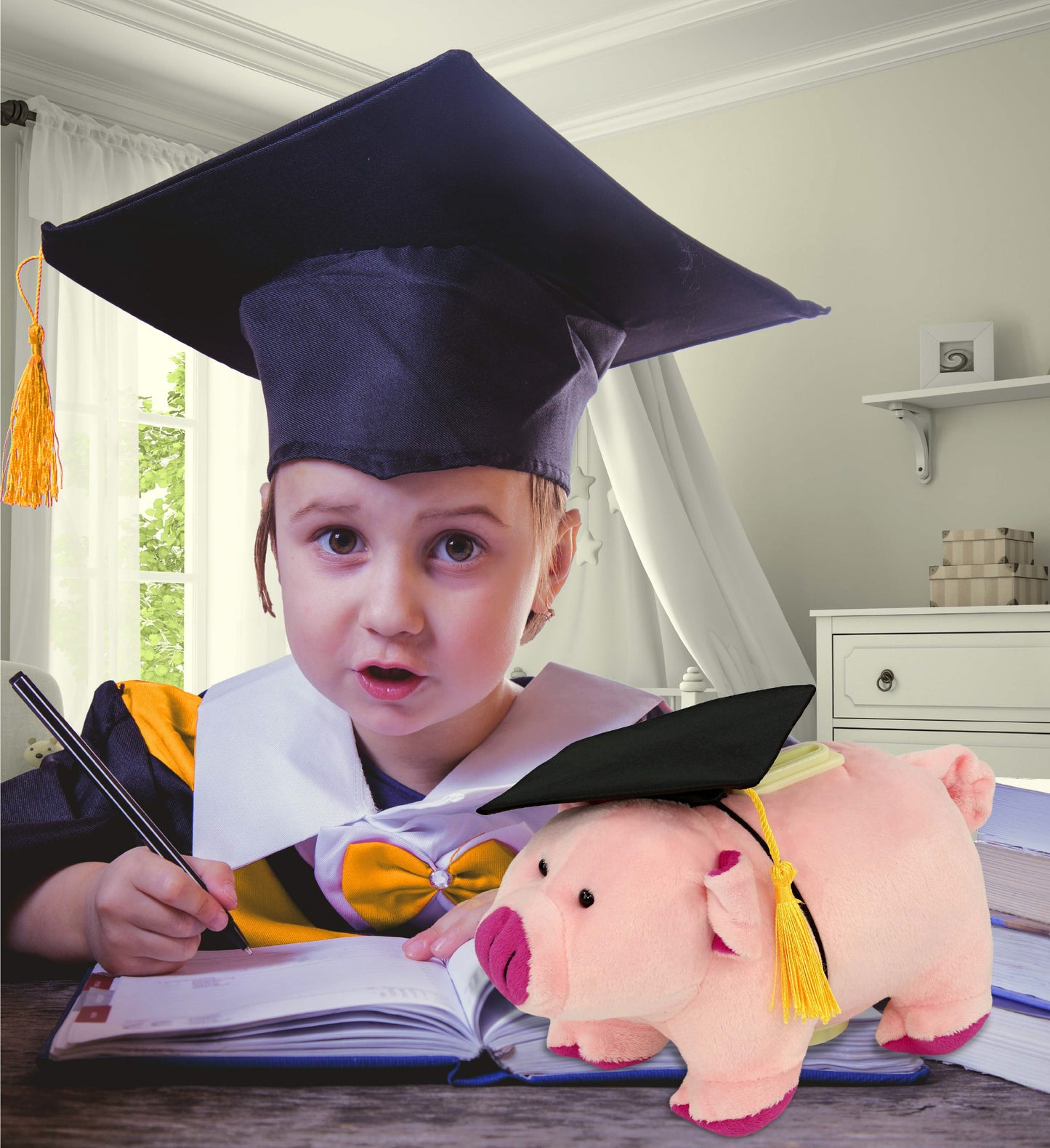 DolliBu Pig - Plush Bank Graduation with a Graduation Cap with Tassel, 9 Inches